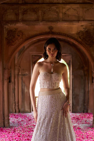 From Lucknow with Love: The Magic of Chikankari Lehengas at Dhaaga