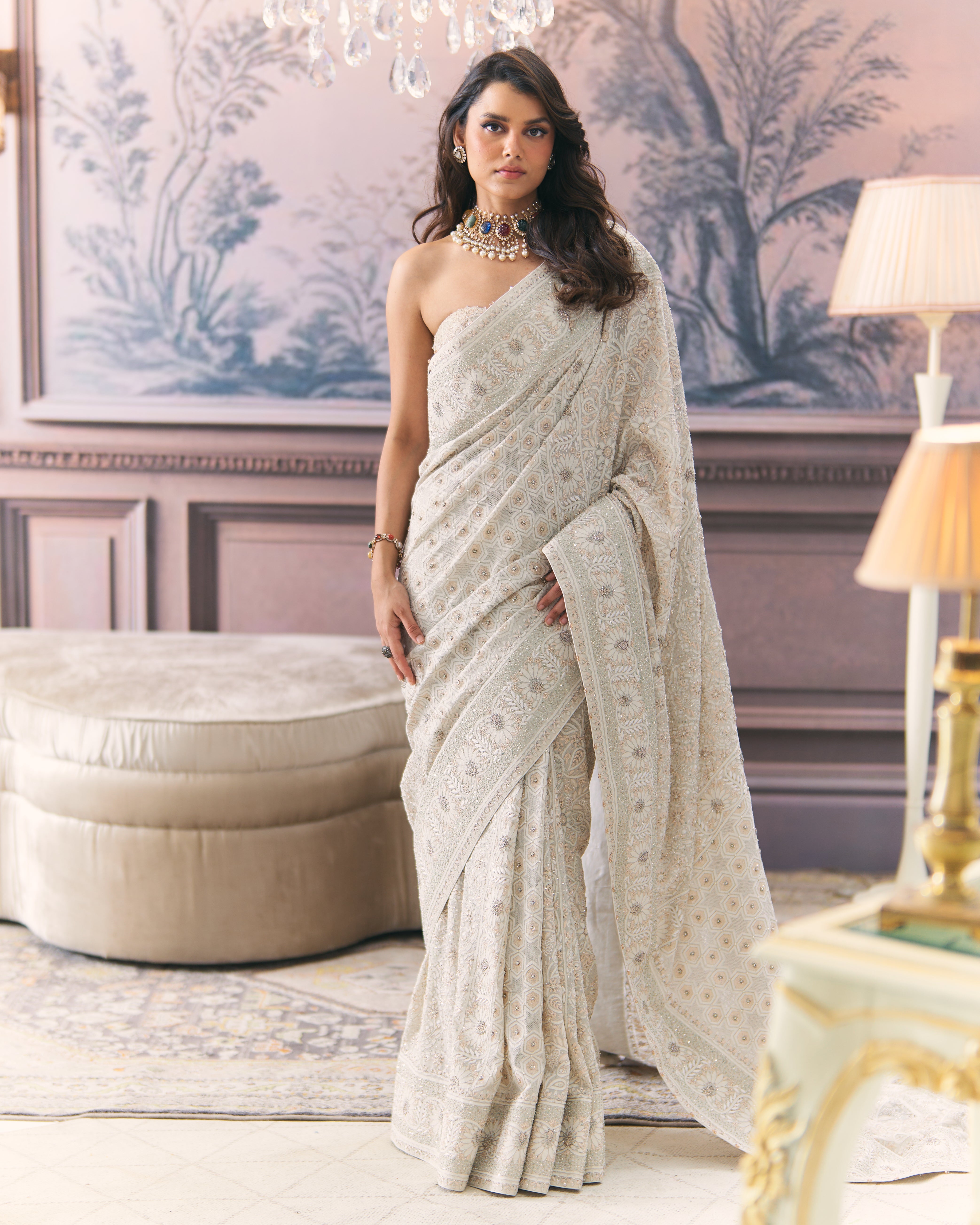 Premium Resham Thread Ek-taar Chikankari Saree