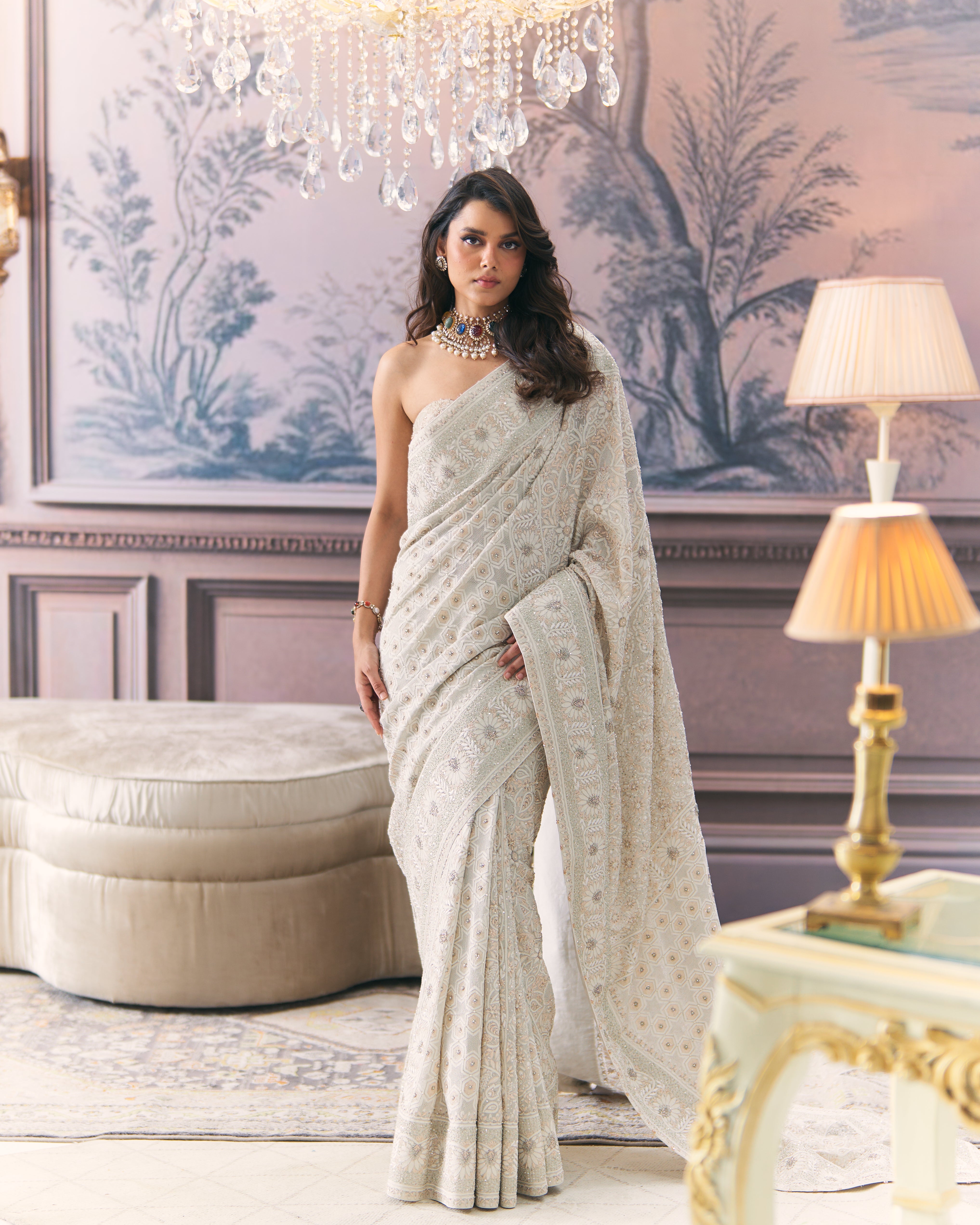Premium Resham Thread Ek-taar Chikankari Saree