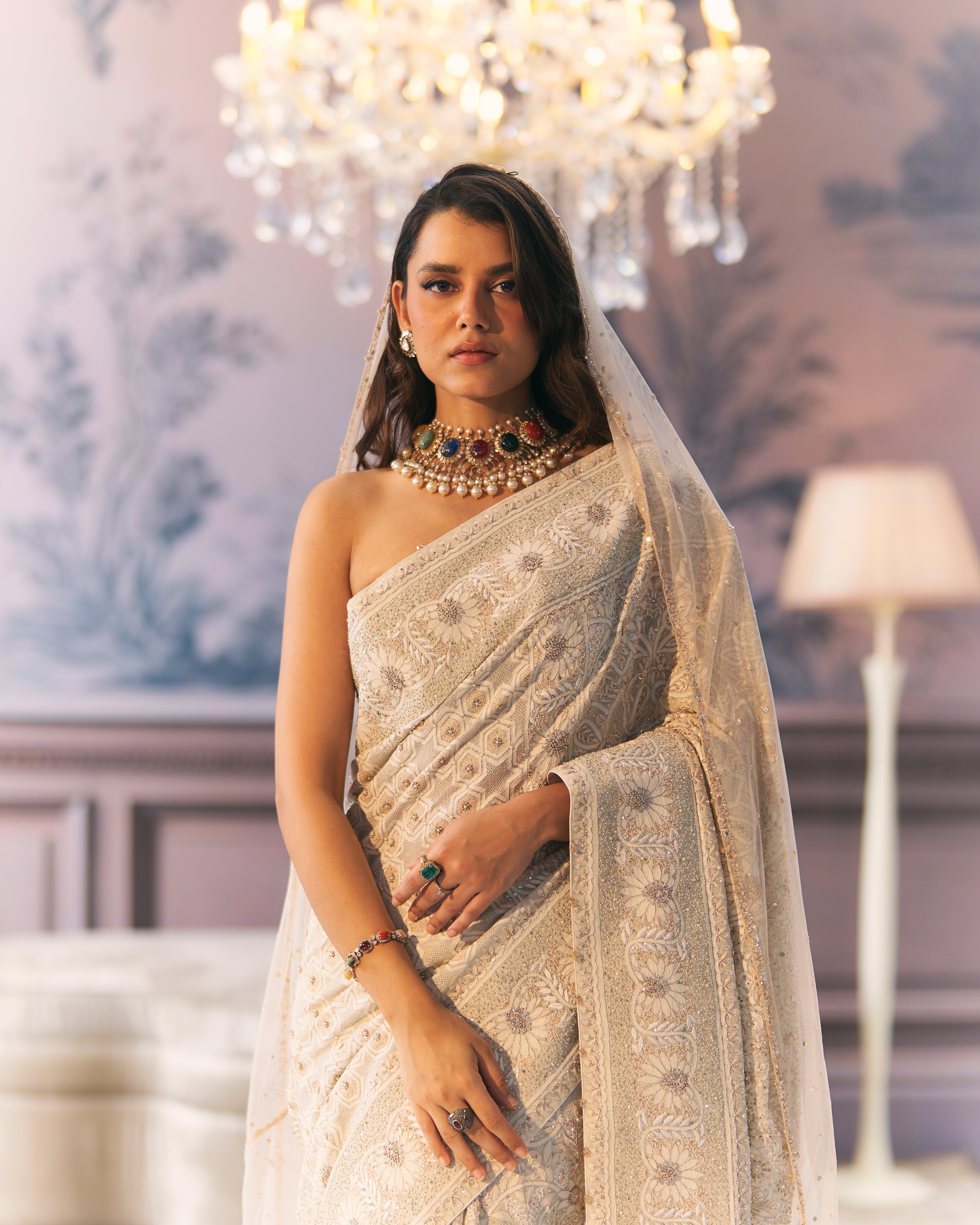 Premium Resham Thread Ek-taar Chikankari Saree