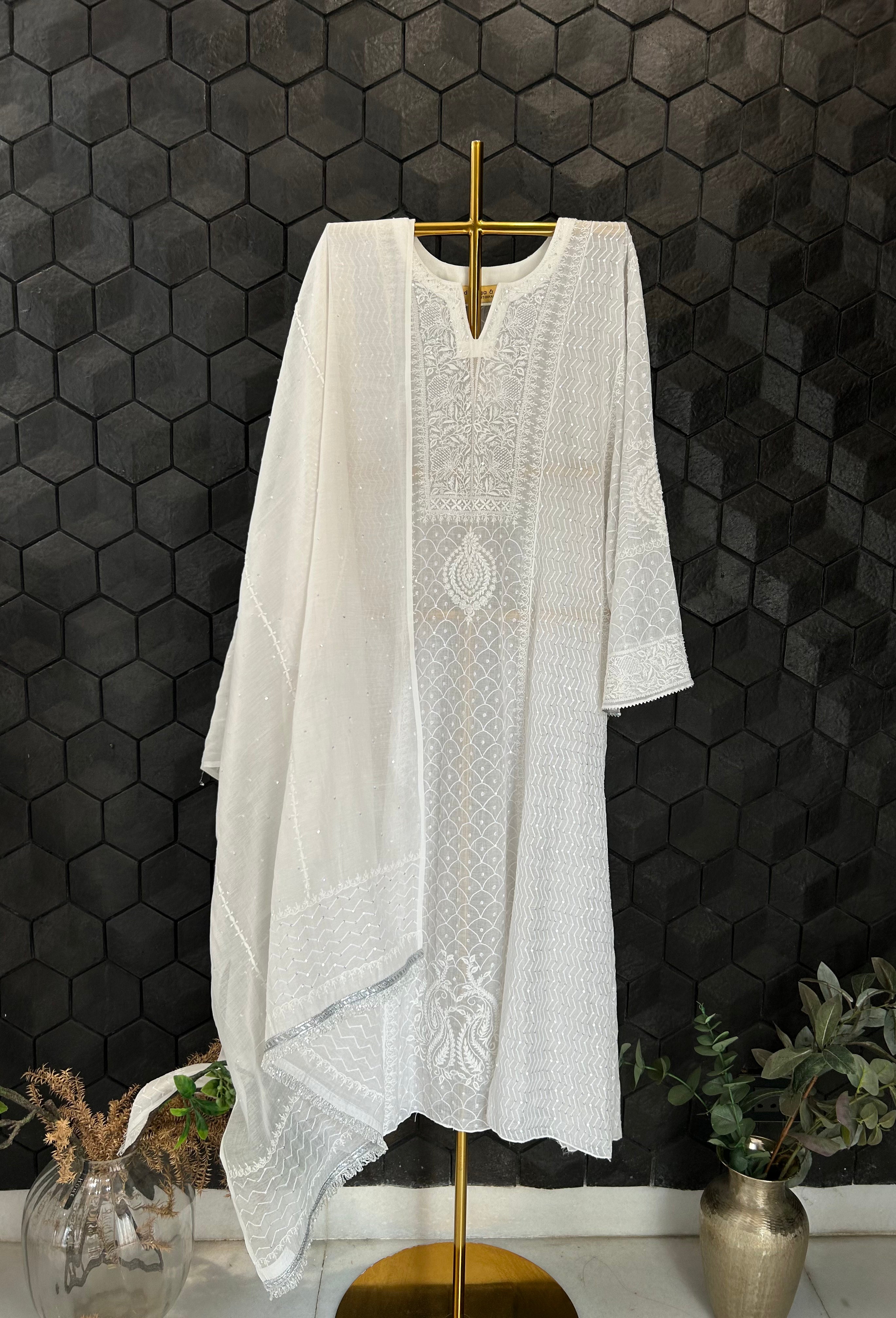 WHITE CHANDERI CHIKANKARI ANARKALI SET