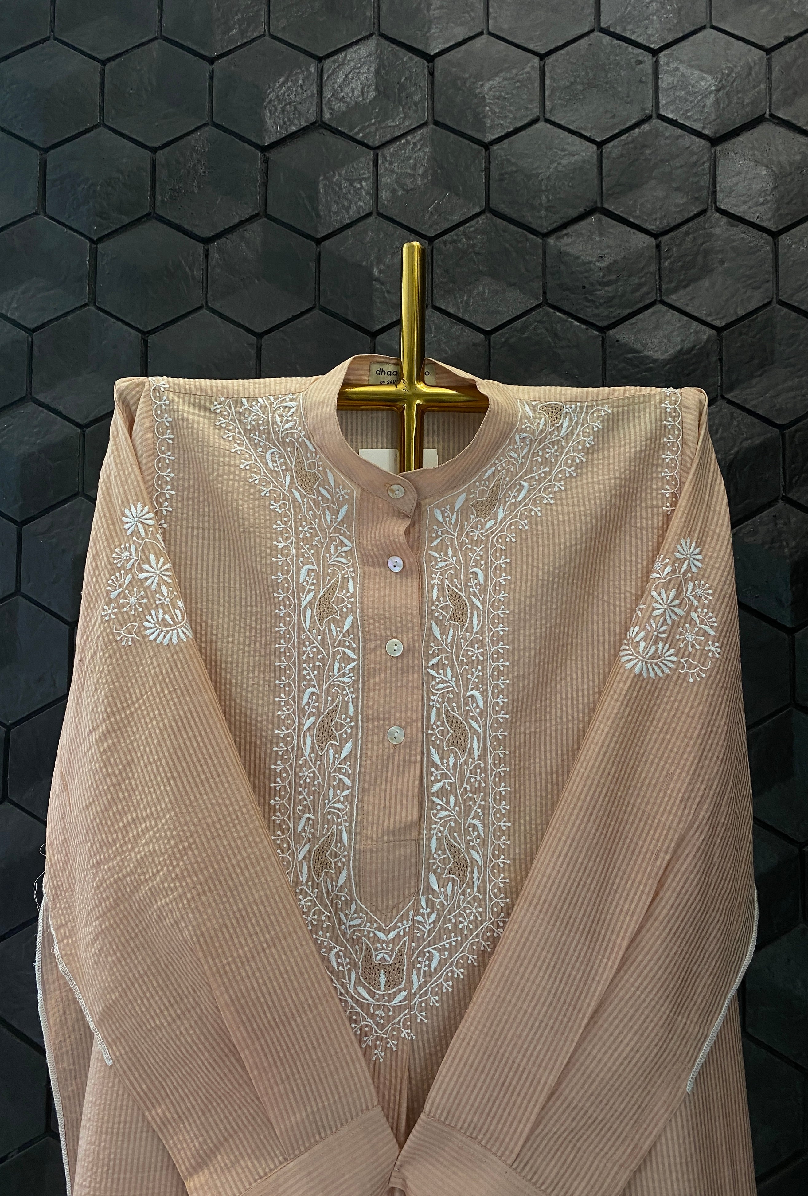 DULL PEACH CHANDERI STRIPED HANDLOOM CHIKANKARI KURTA