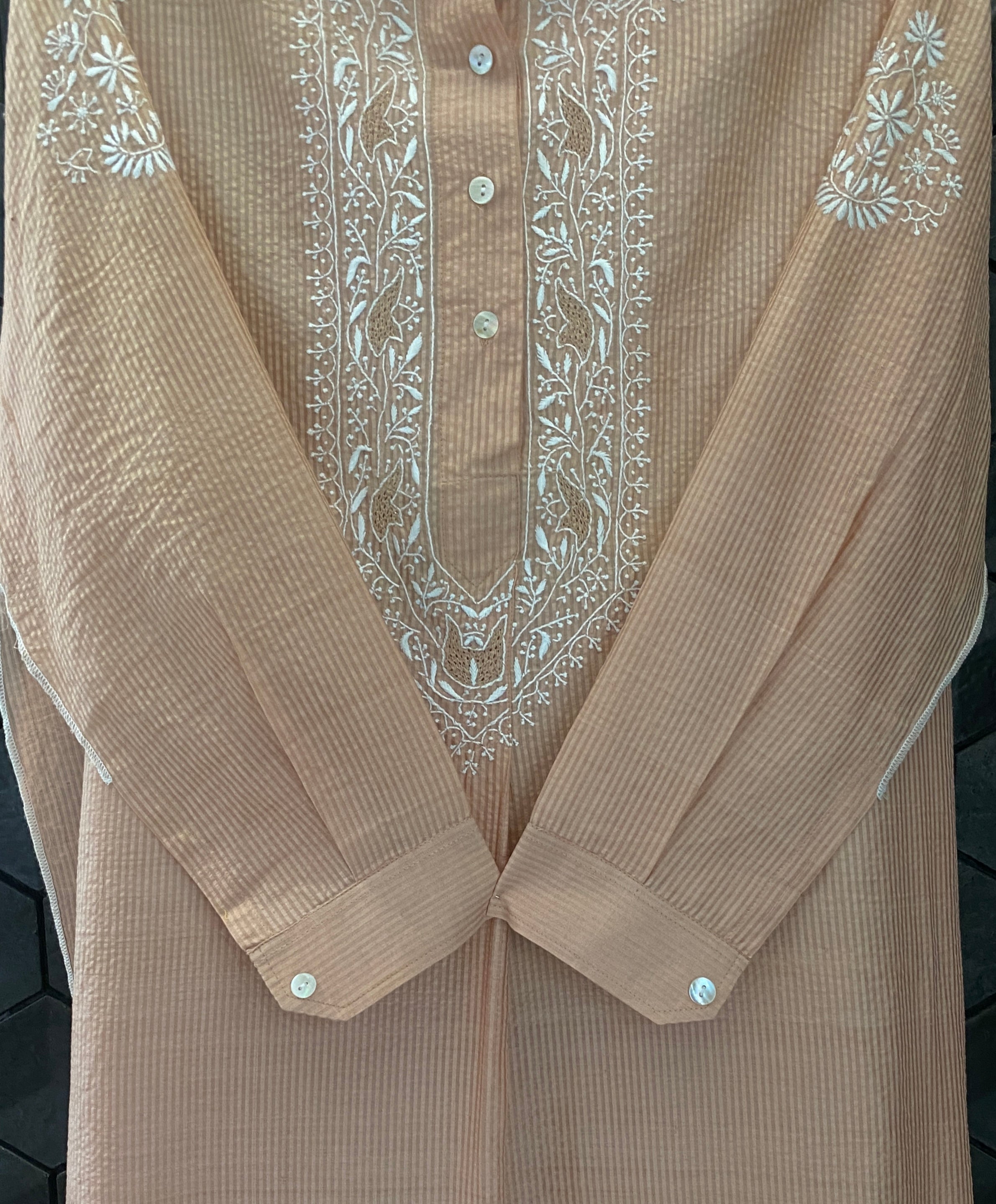 DULL PEACH CHANDERI STRIPED HANDLOOM CHIKANKARI KURTA