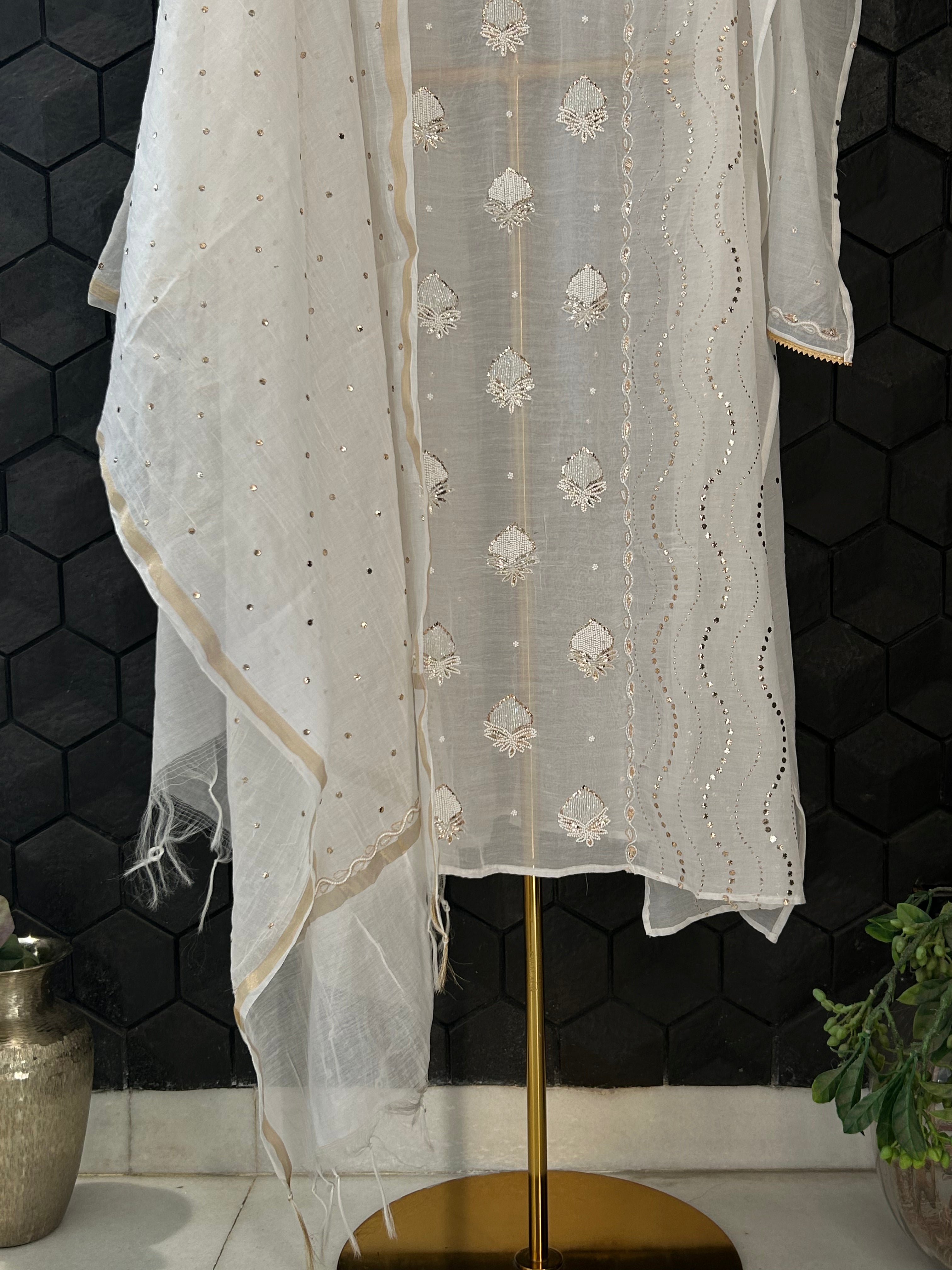 White Mul Chanderi Mukaish Kurta Set