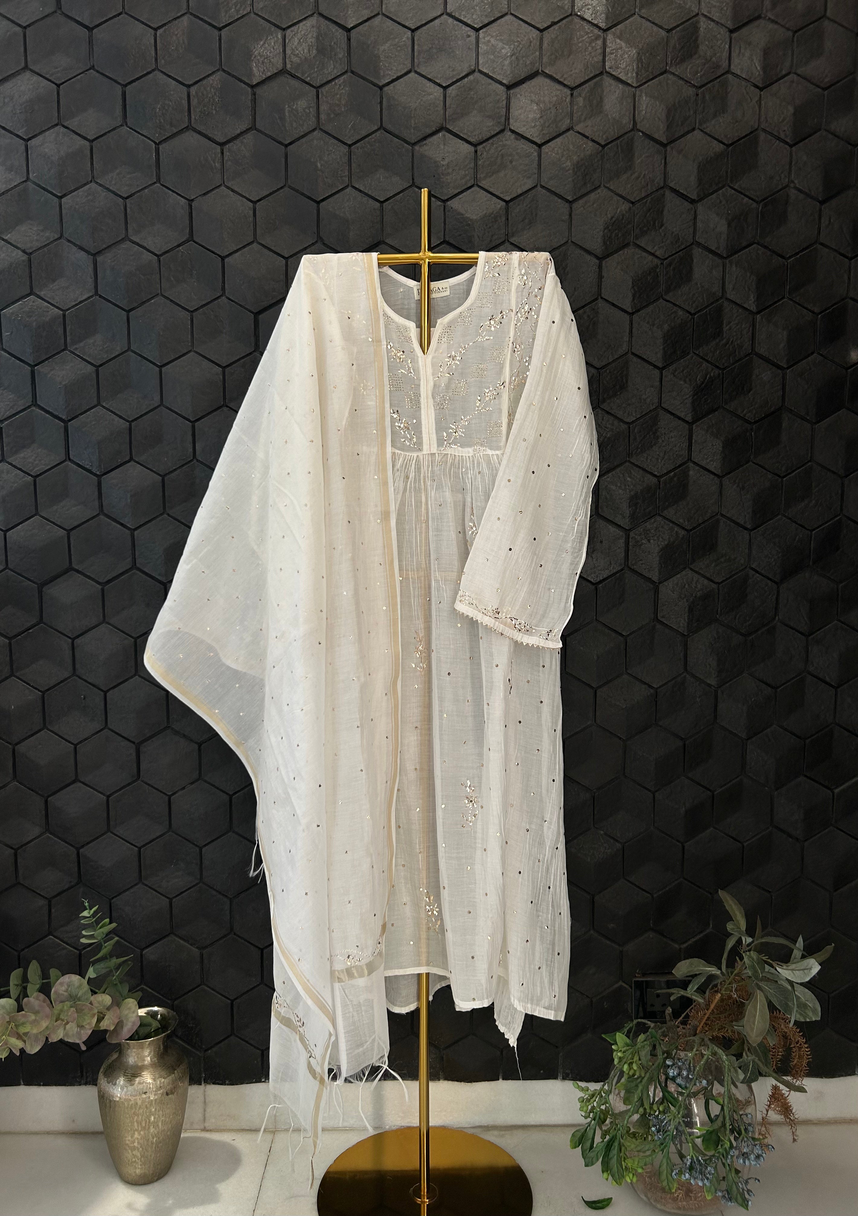White Mul Chanderi Mukaish Kurta Set