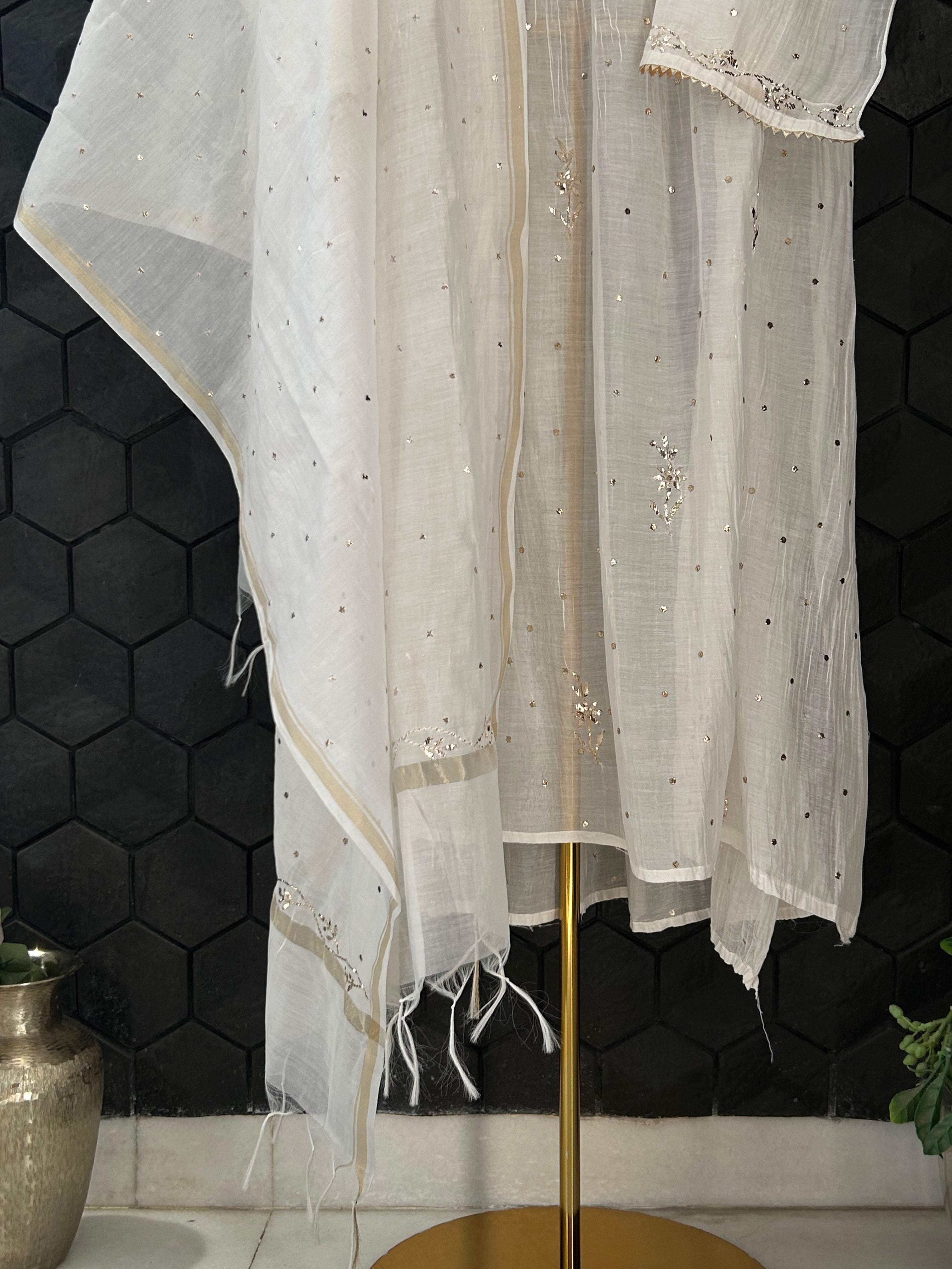 White Mul Chanderi Mukaish Kurta Set