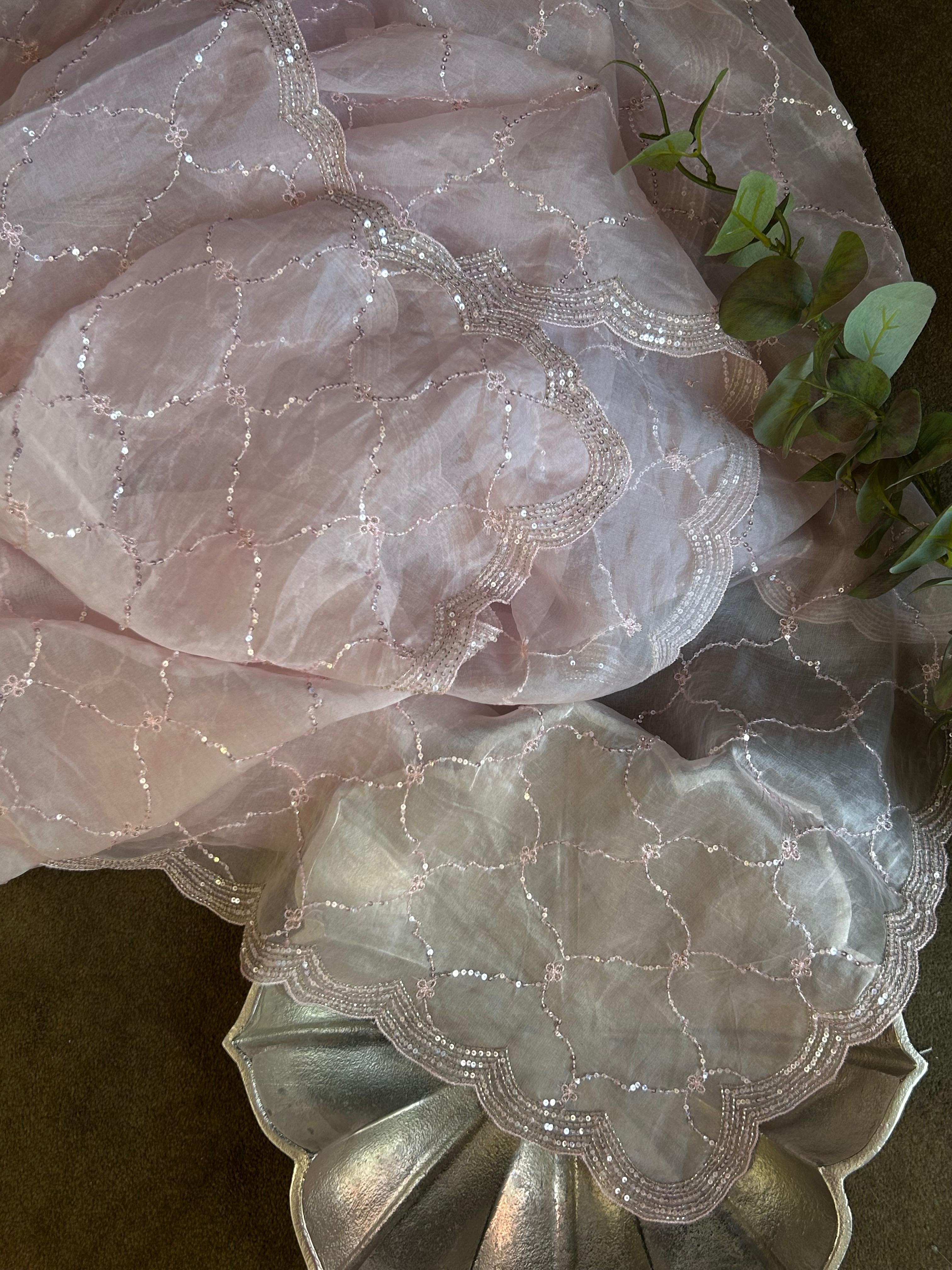 Signature Jaali booti Pink Georgette Chikankari Suit Set