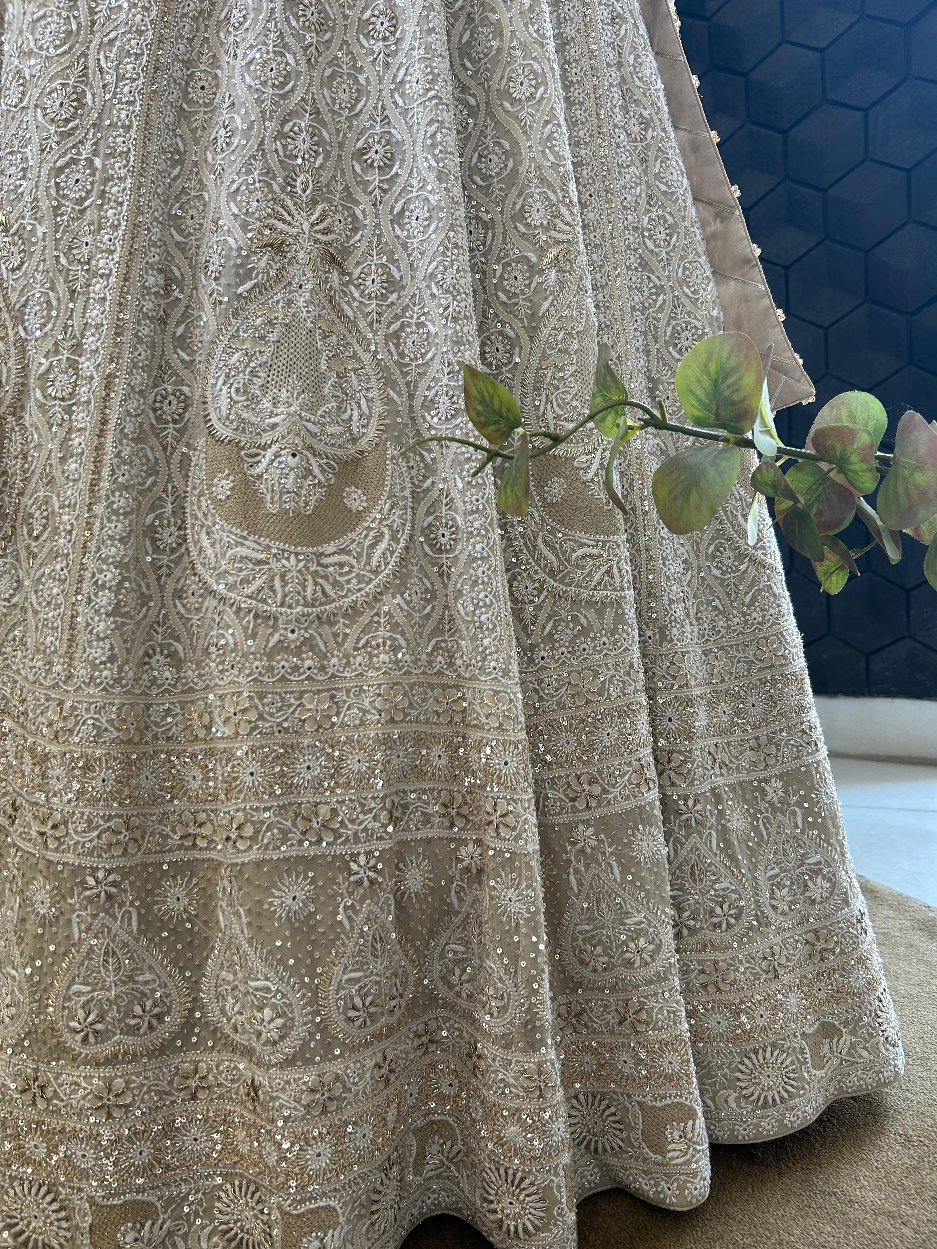 Ivory Georgette Ek -Taar Chikankari Lehenga Set