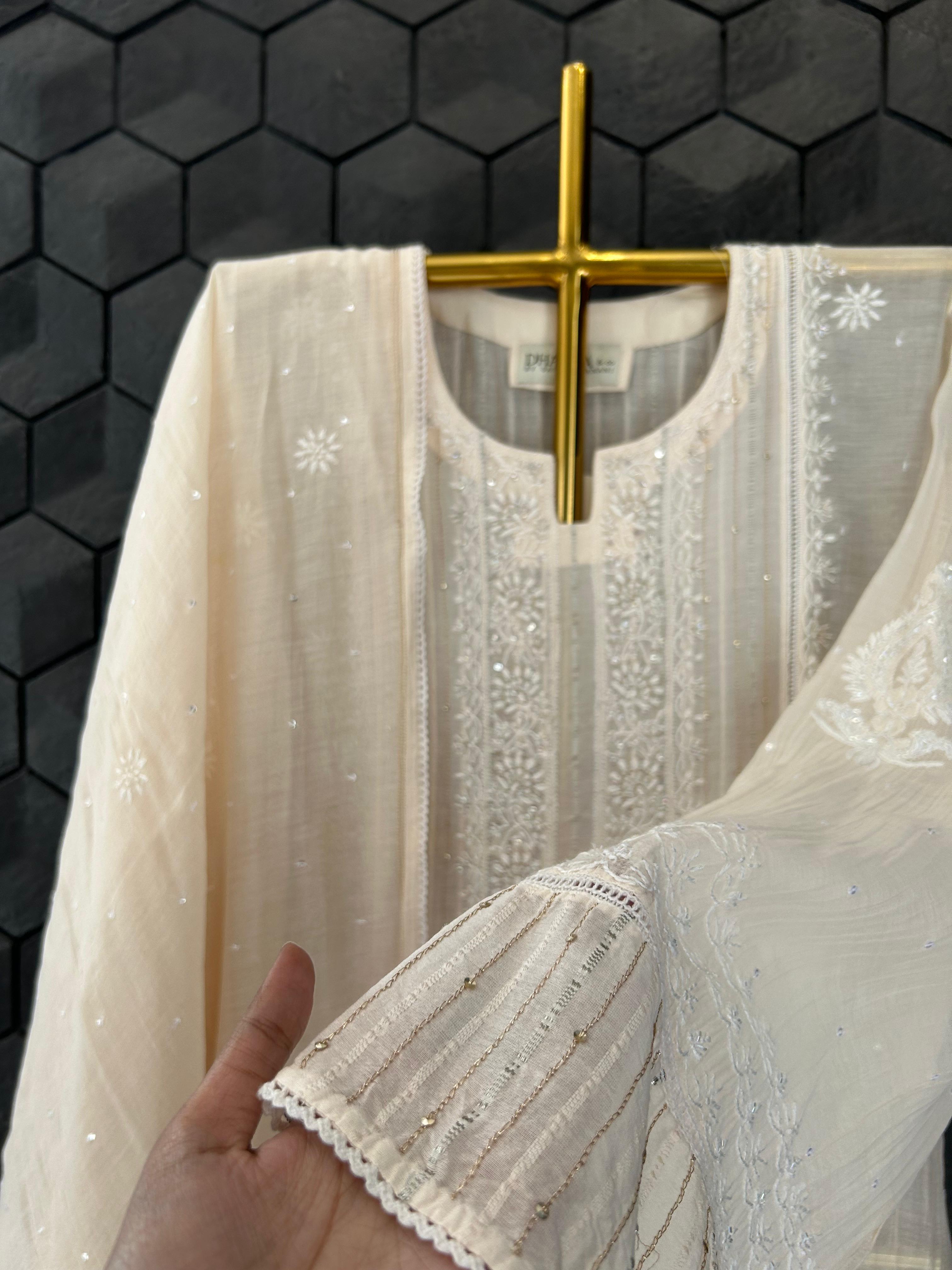 Peach mul chanderi chikankari kurta set