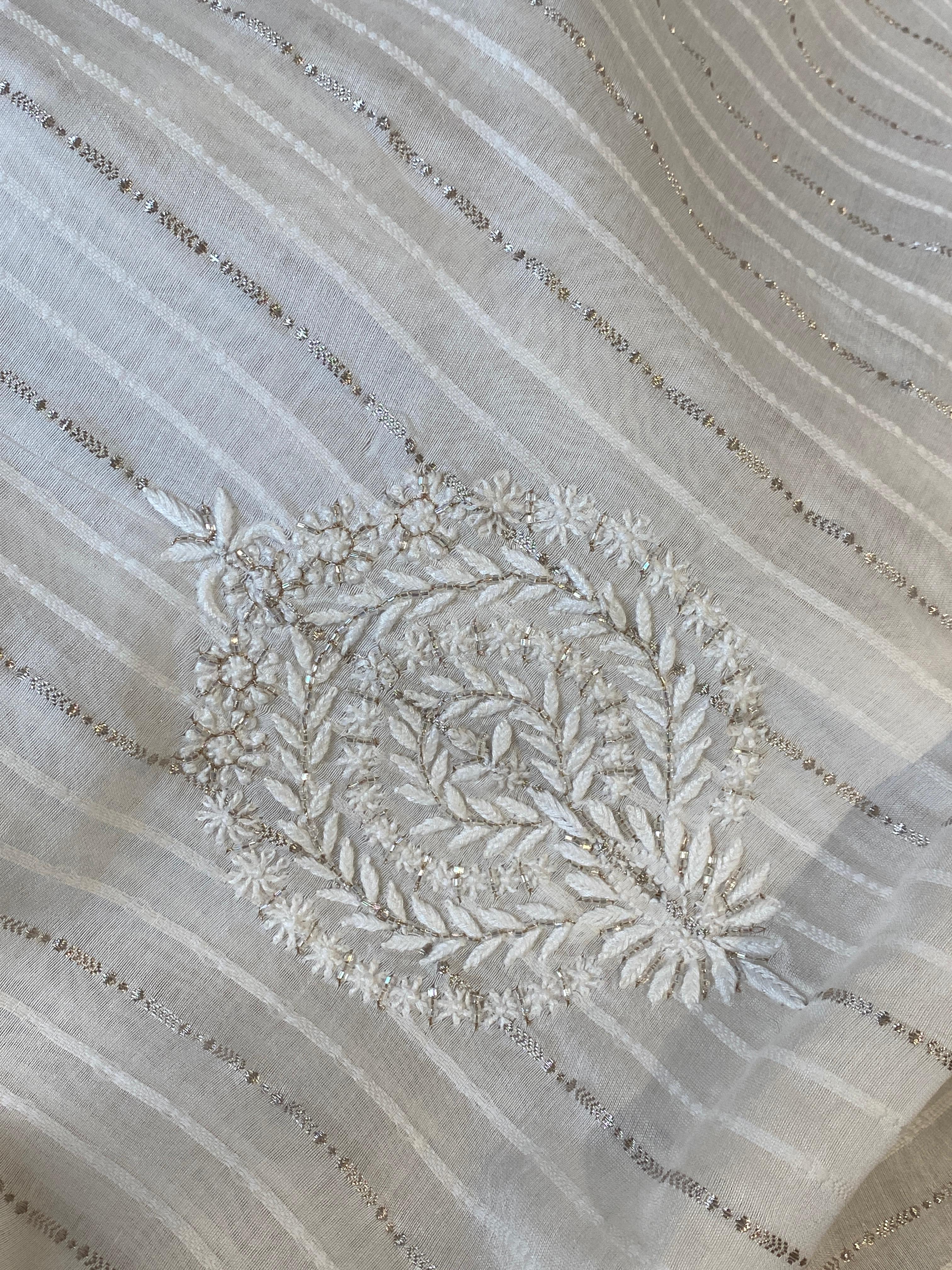 White mul chanderi chikankari men kurta