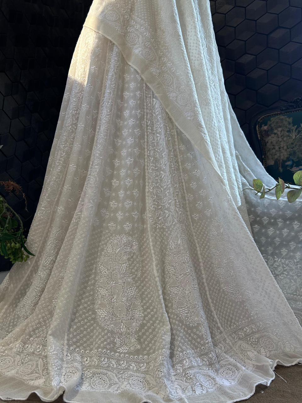 Classic White Chiffon Ek-taar chikankari lehenga set