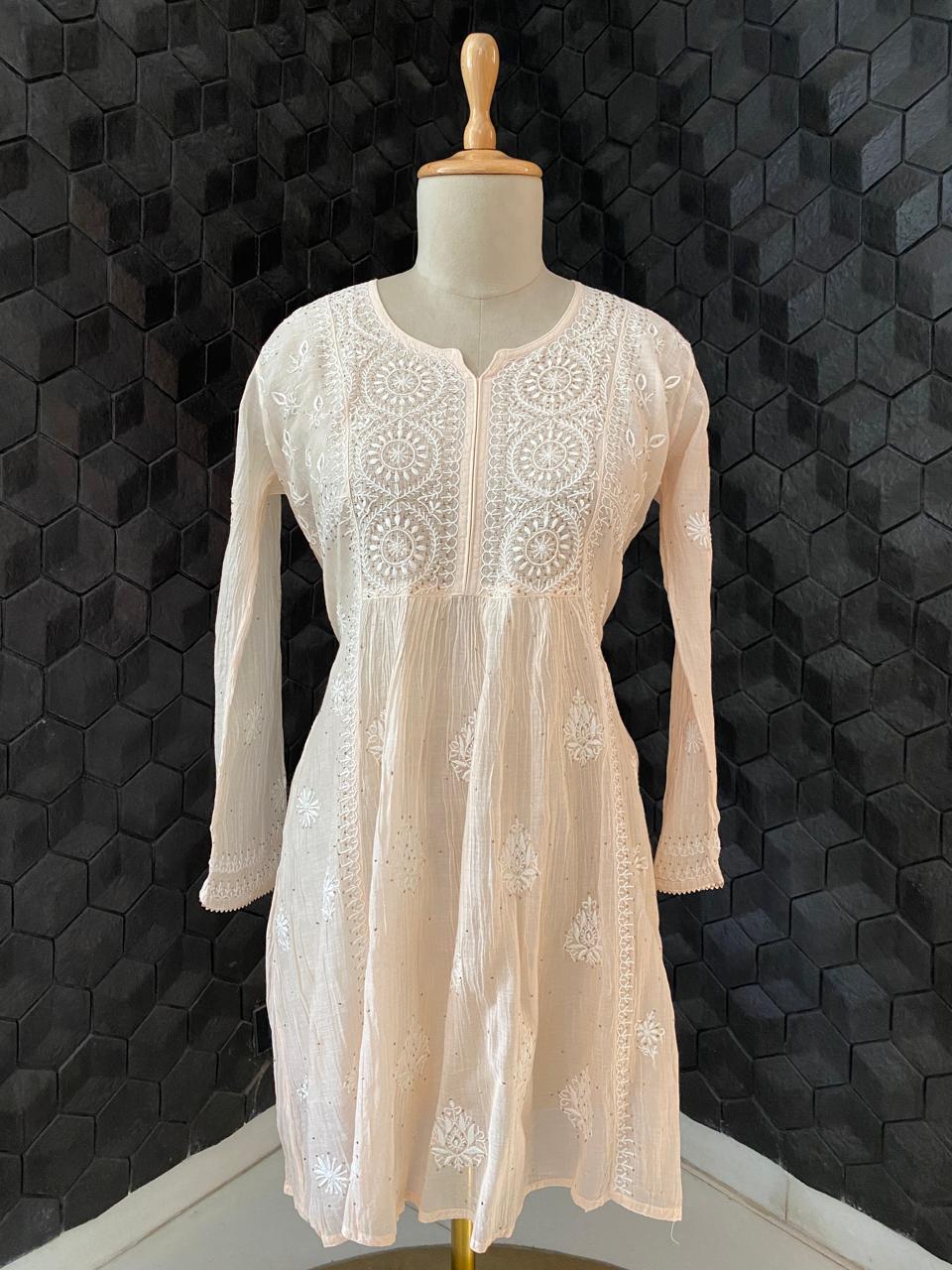 Peach Mul Chanderi Chikankari and Mukaish Sharara Set with Statement Paan Boota