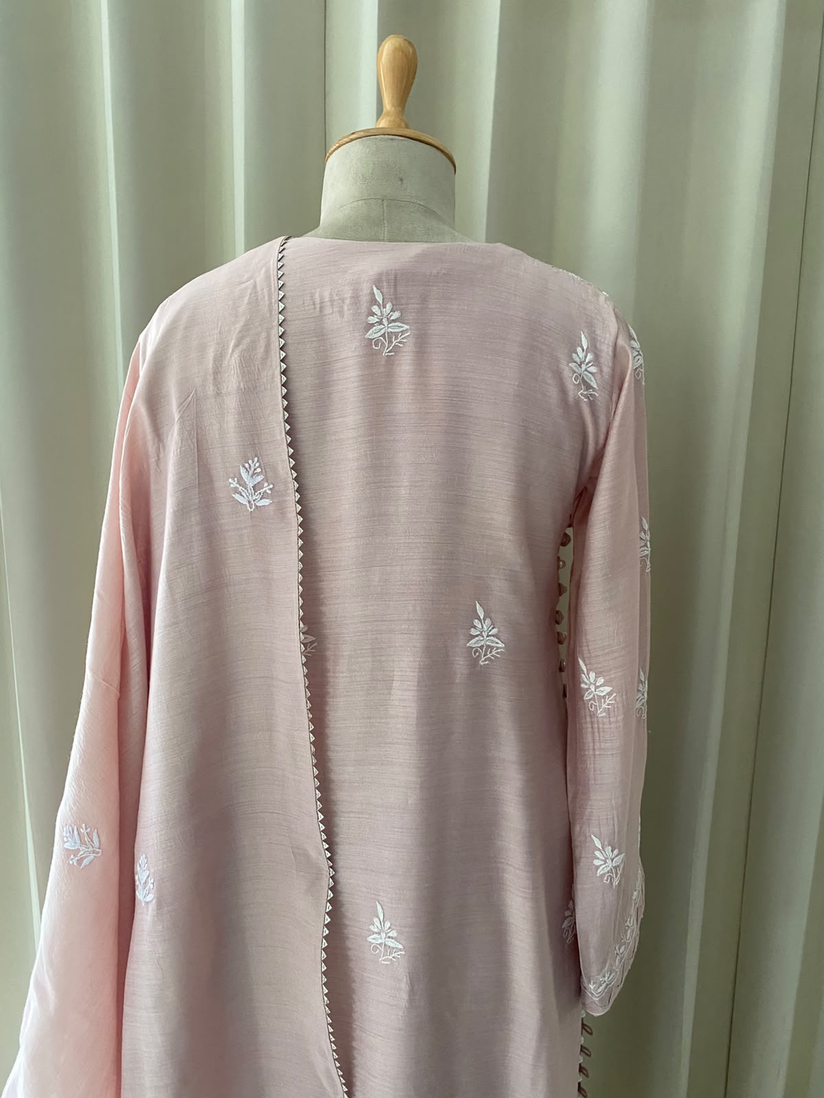 Pastel Pink Moonga Silk Kurta Set with Paisley Chikankari, Pearl & Cut Dana Work
