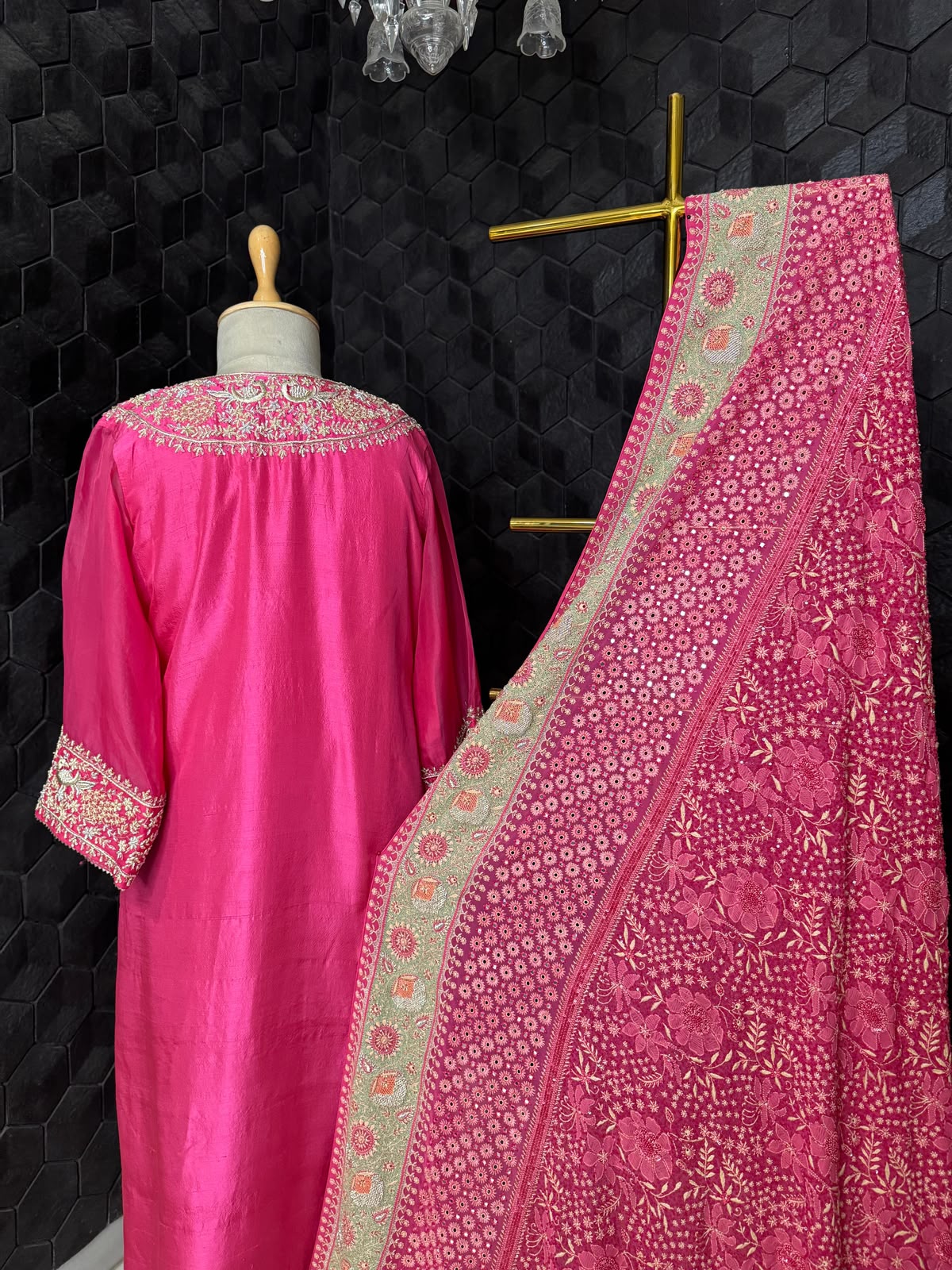 Yami Gautam in Dhaaga Doli Suit Set
