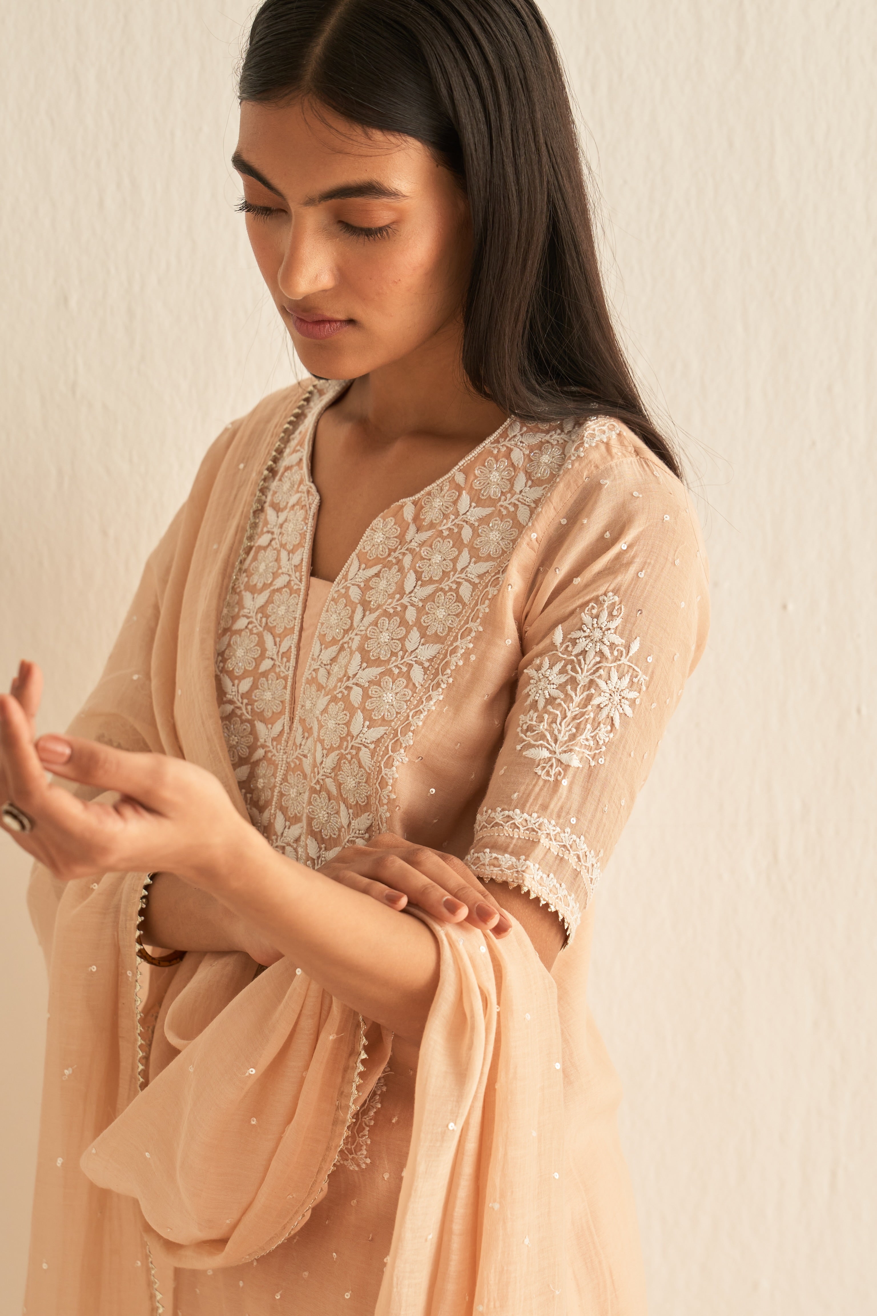 Peach mul chanderi tikki chaak chikankari kurta set