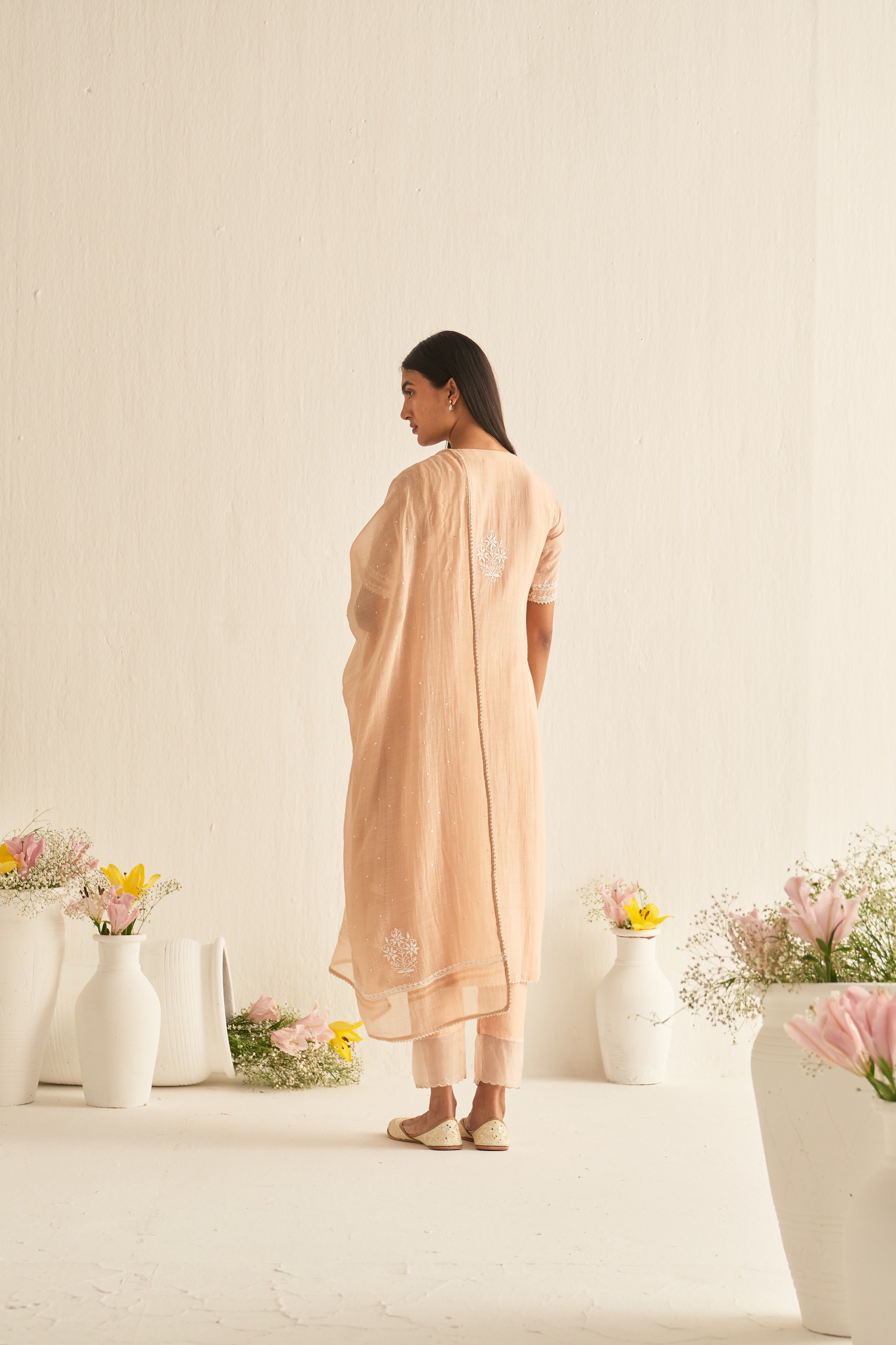 Peach mul chanderi tikki chaak chikankari kurta set