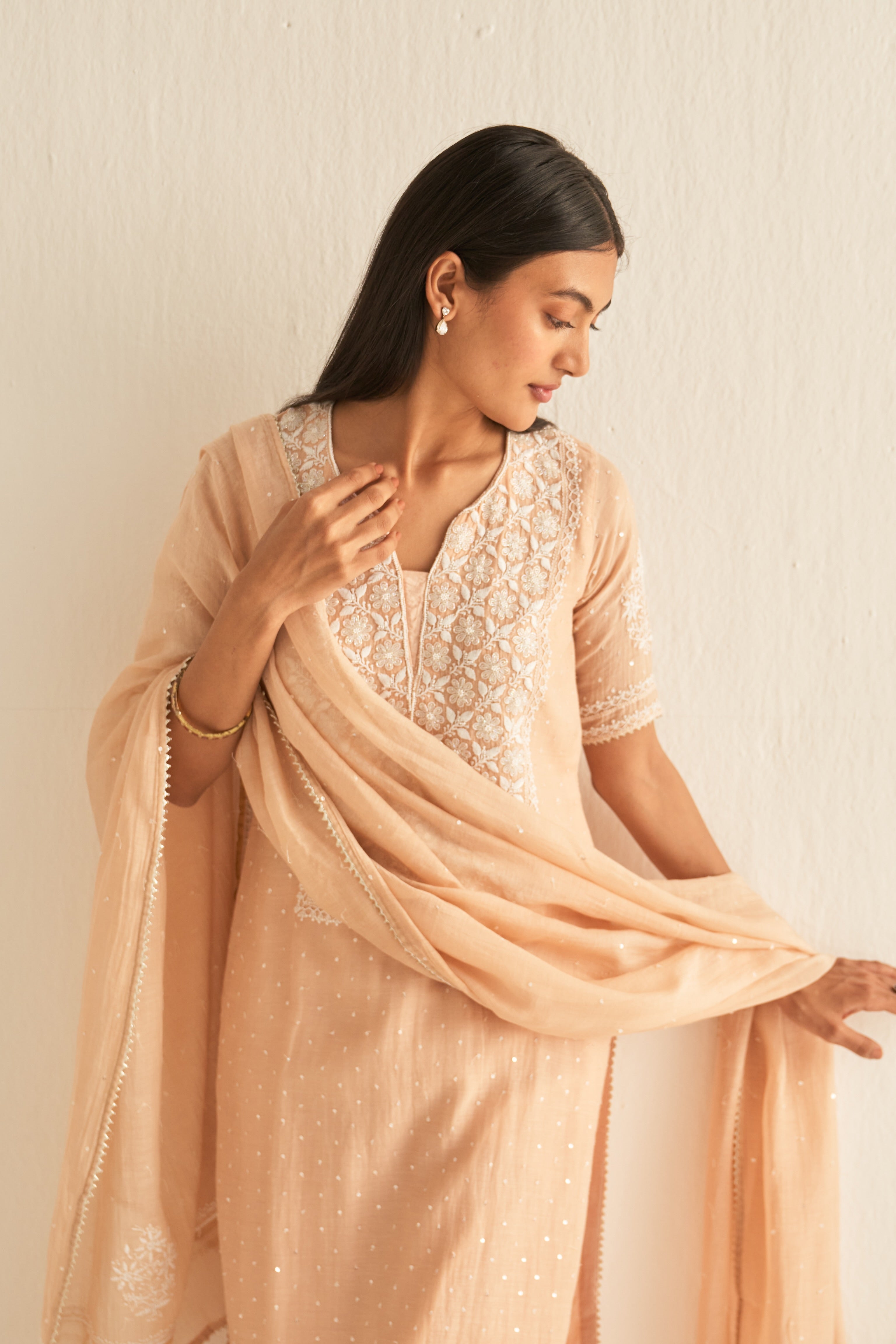 Peach mul chanderi tikki chaak chikankari kurta set