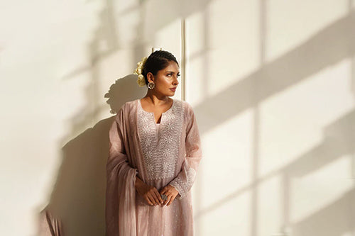 The Beauty of Chikankari Kurta Set: Celebrating the Art of Embroidery