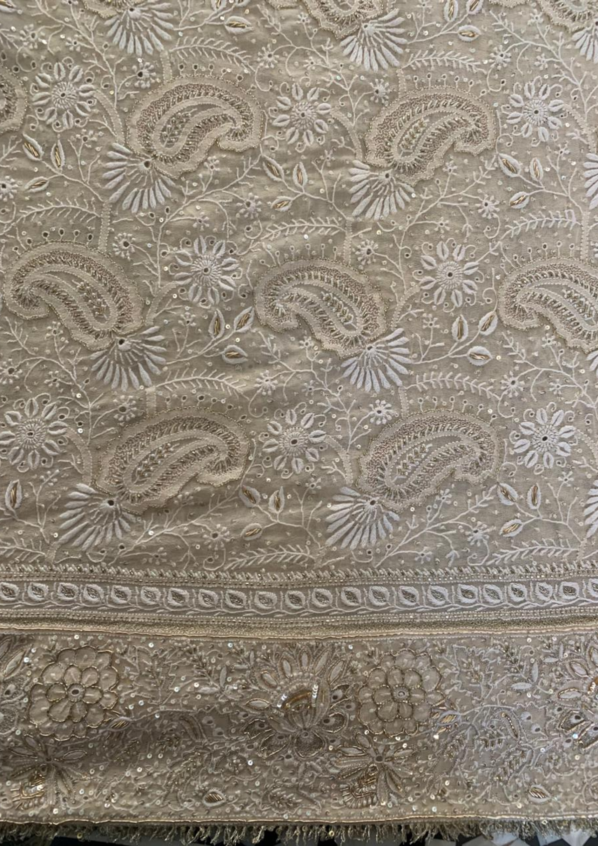 Classic Ivory & Gold Saree in Paisley Motifs