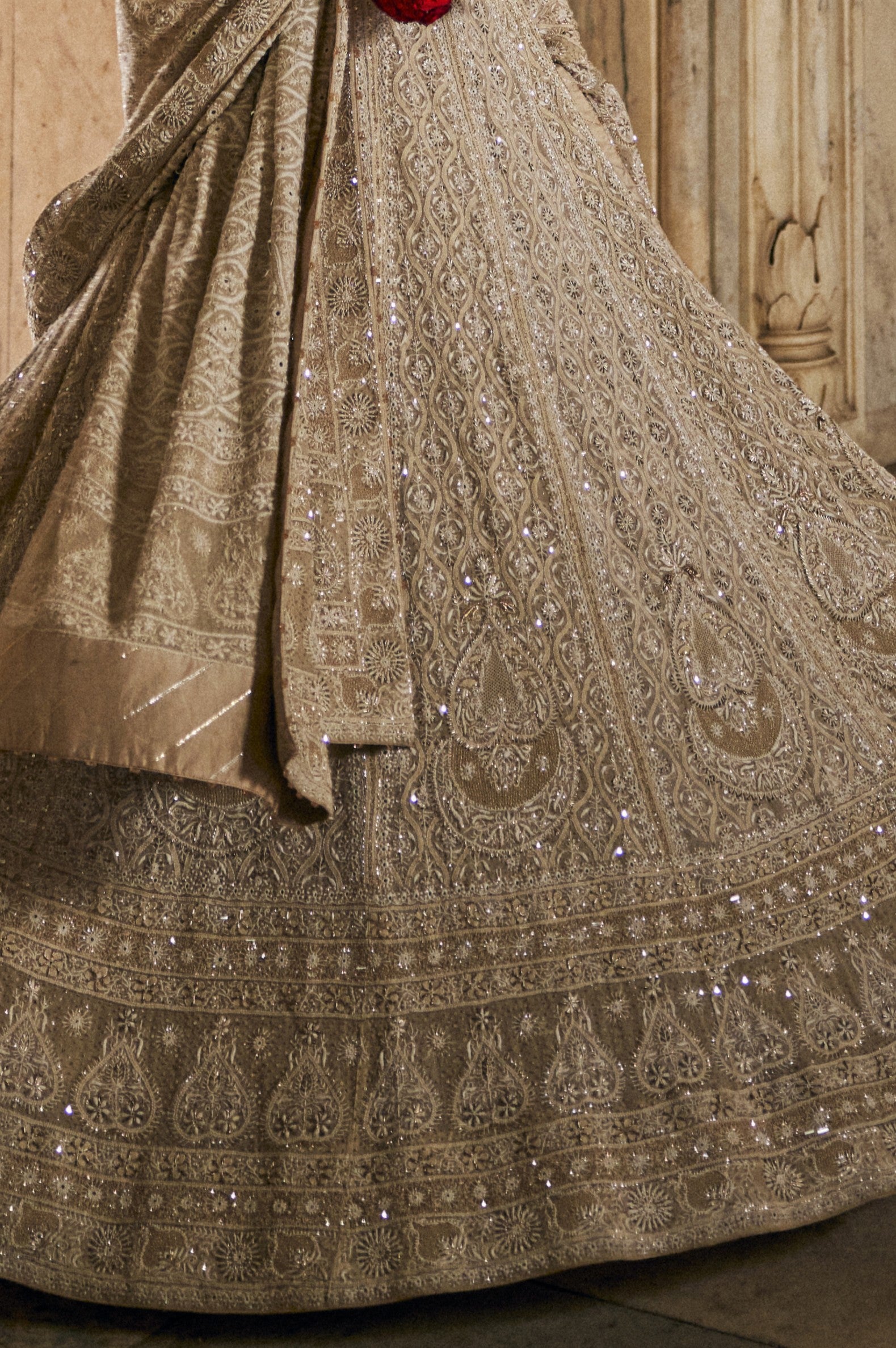 Mahi Lehenga Set - Ivory Signature Chand & Paan Lehenga Set