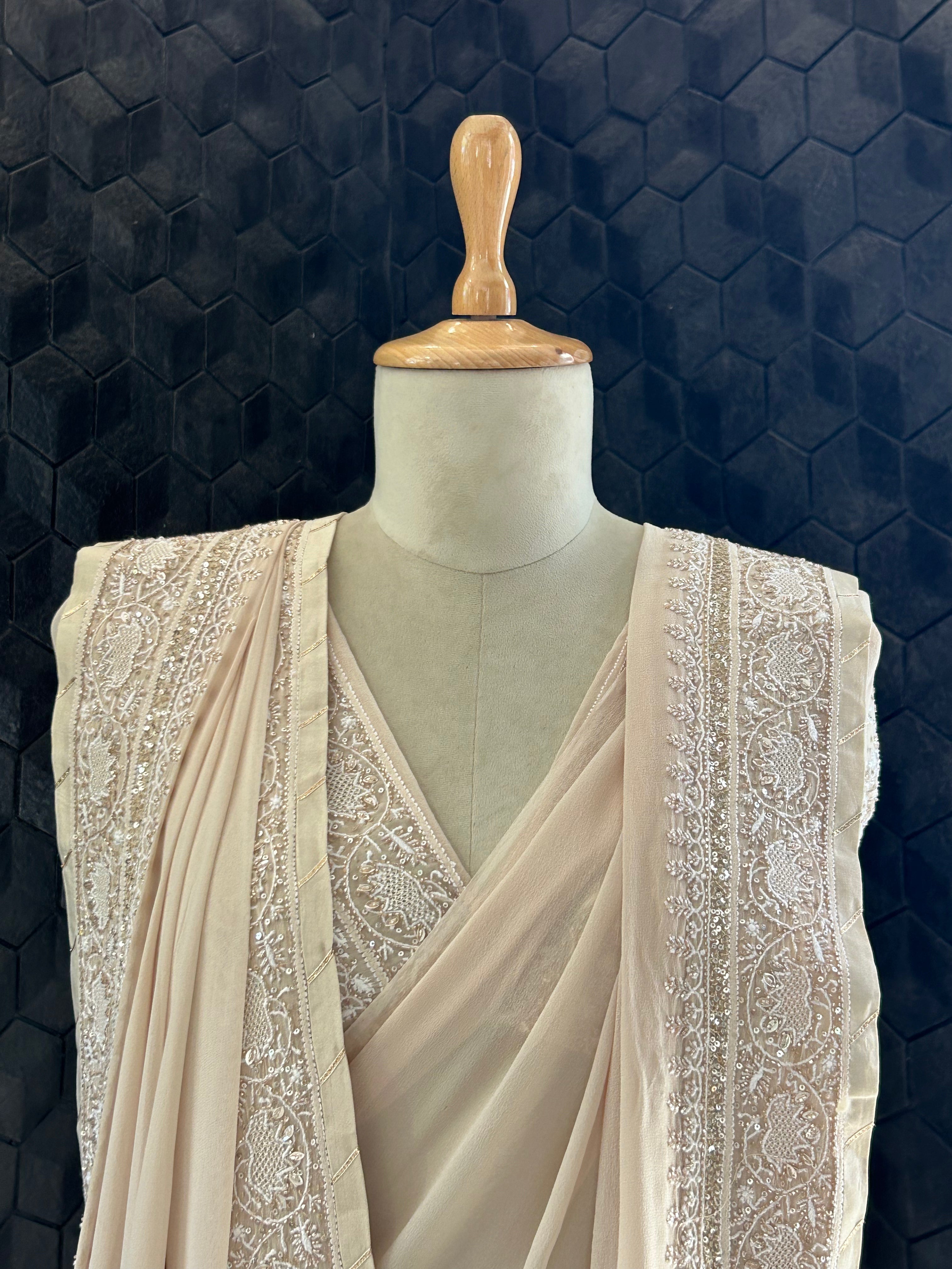 Dhaaga Signature Chikankari Paan Palla Saree