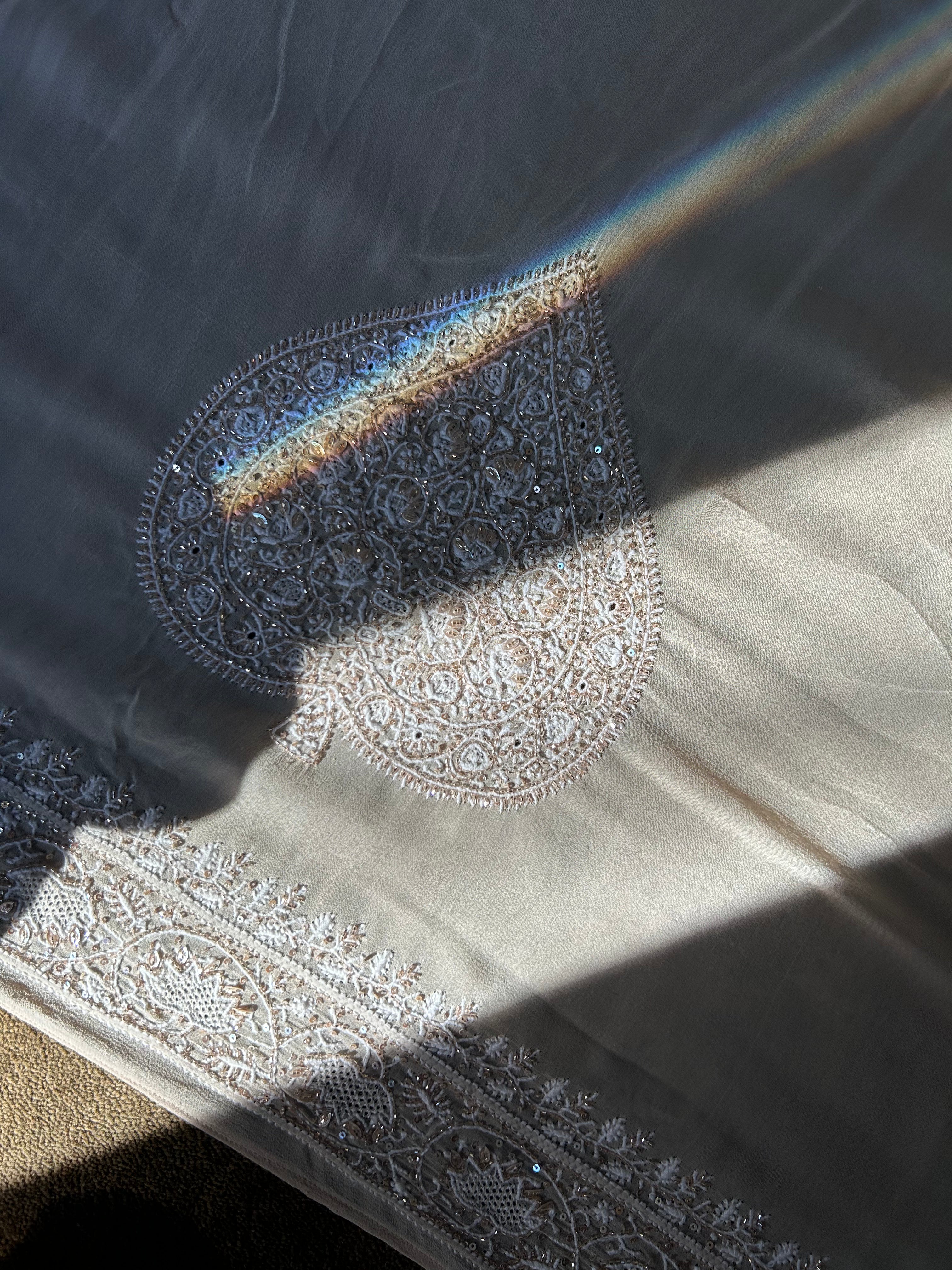 Dhaaga Signature Chikankari Paan Palla Saree