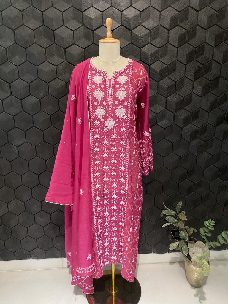 Magenta Mul Chanderi Chikankari Kurta Set – Dhaaga&Co.