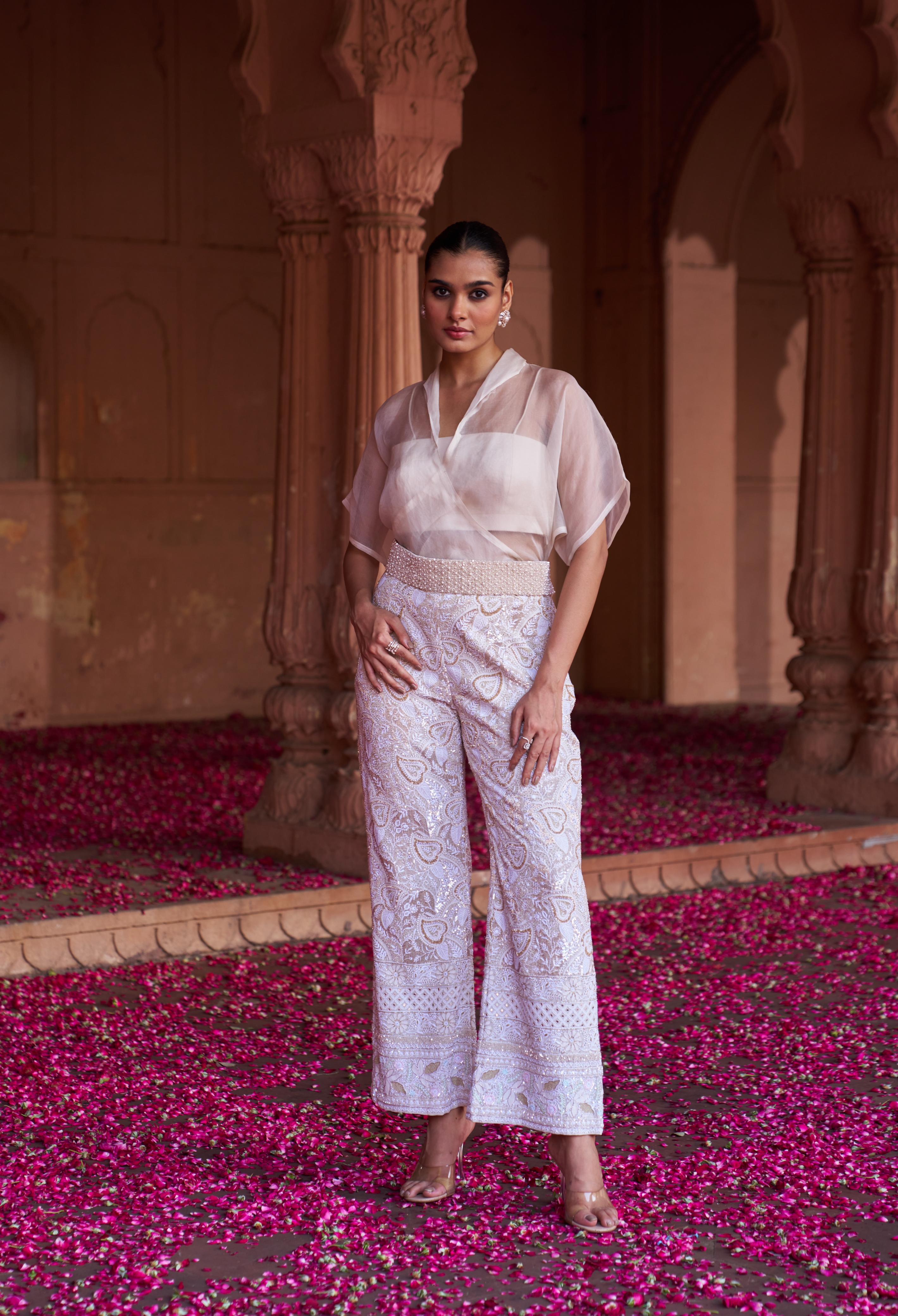 Ek-taar Chikankari Pants and Shirt set