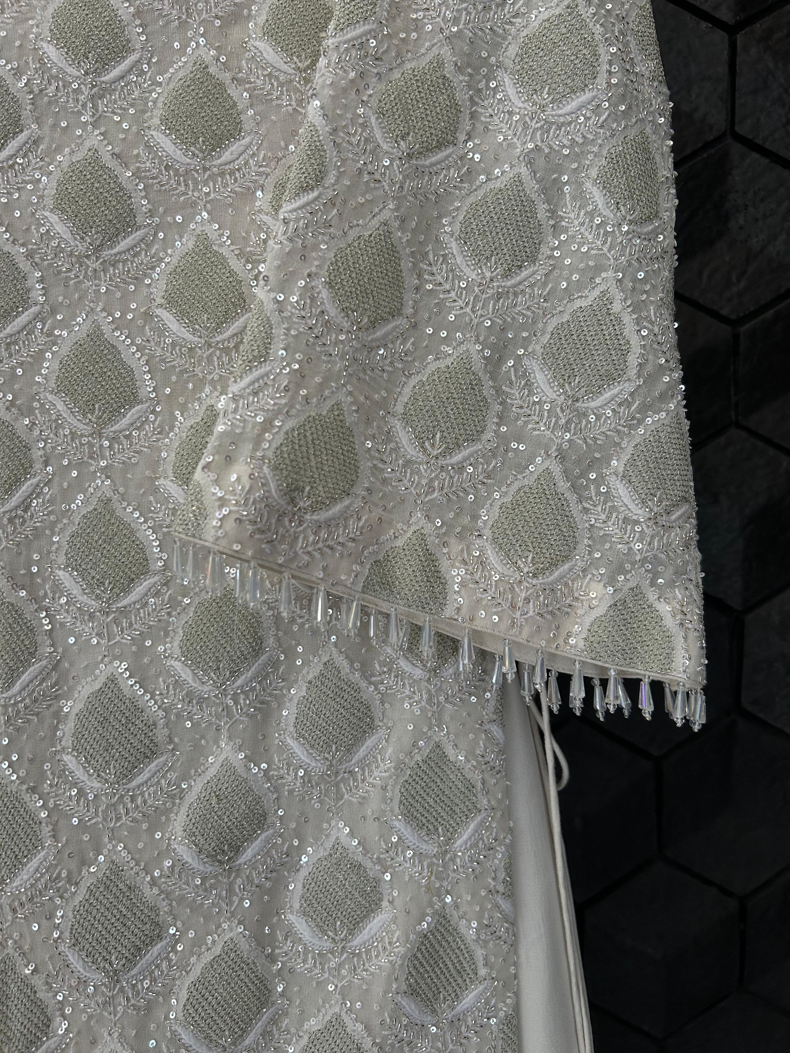 Ek-taar georgette chikankari kurta set