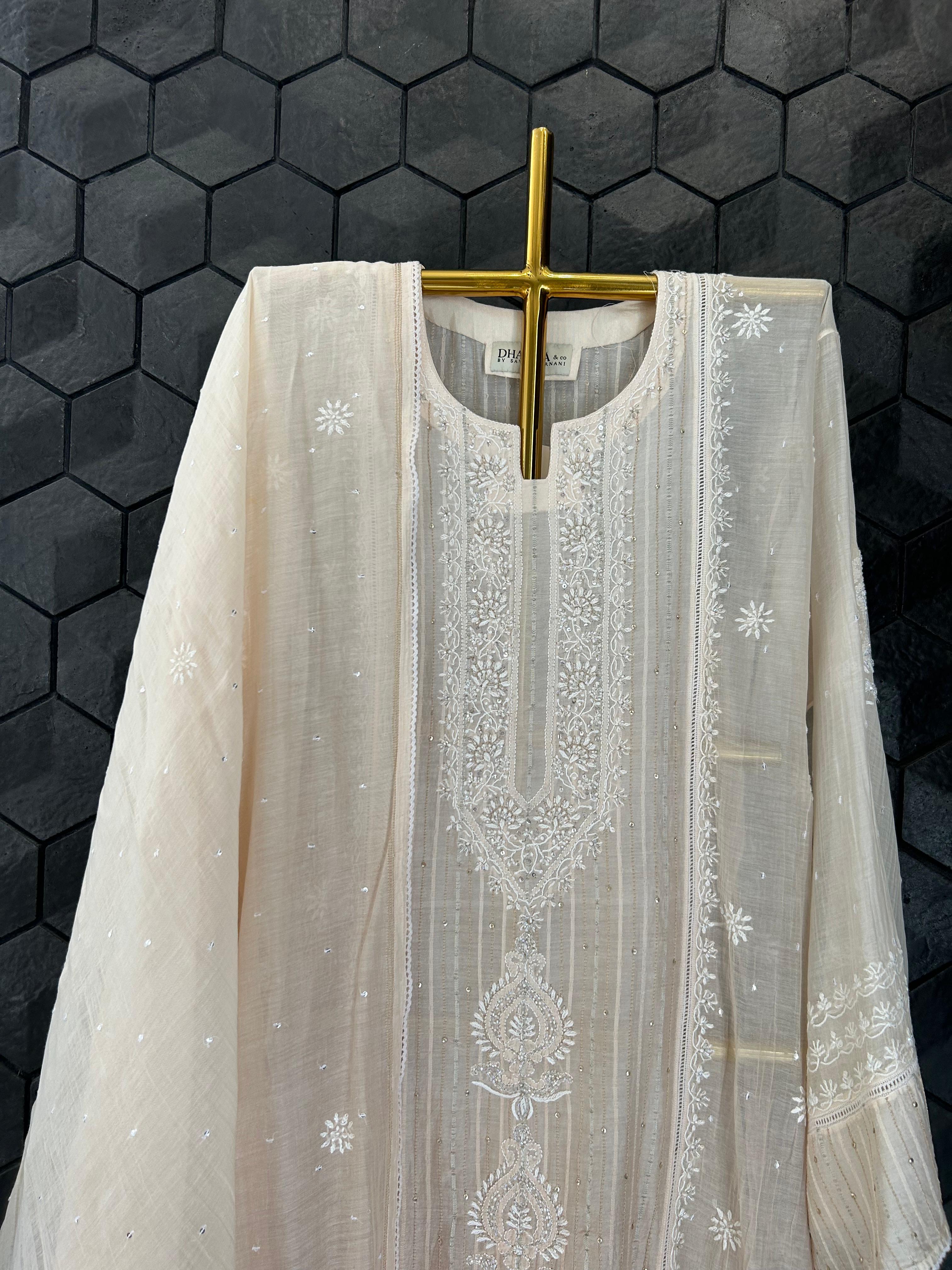 Peach mul chanderi chikankari kurta set