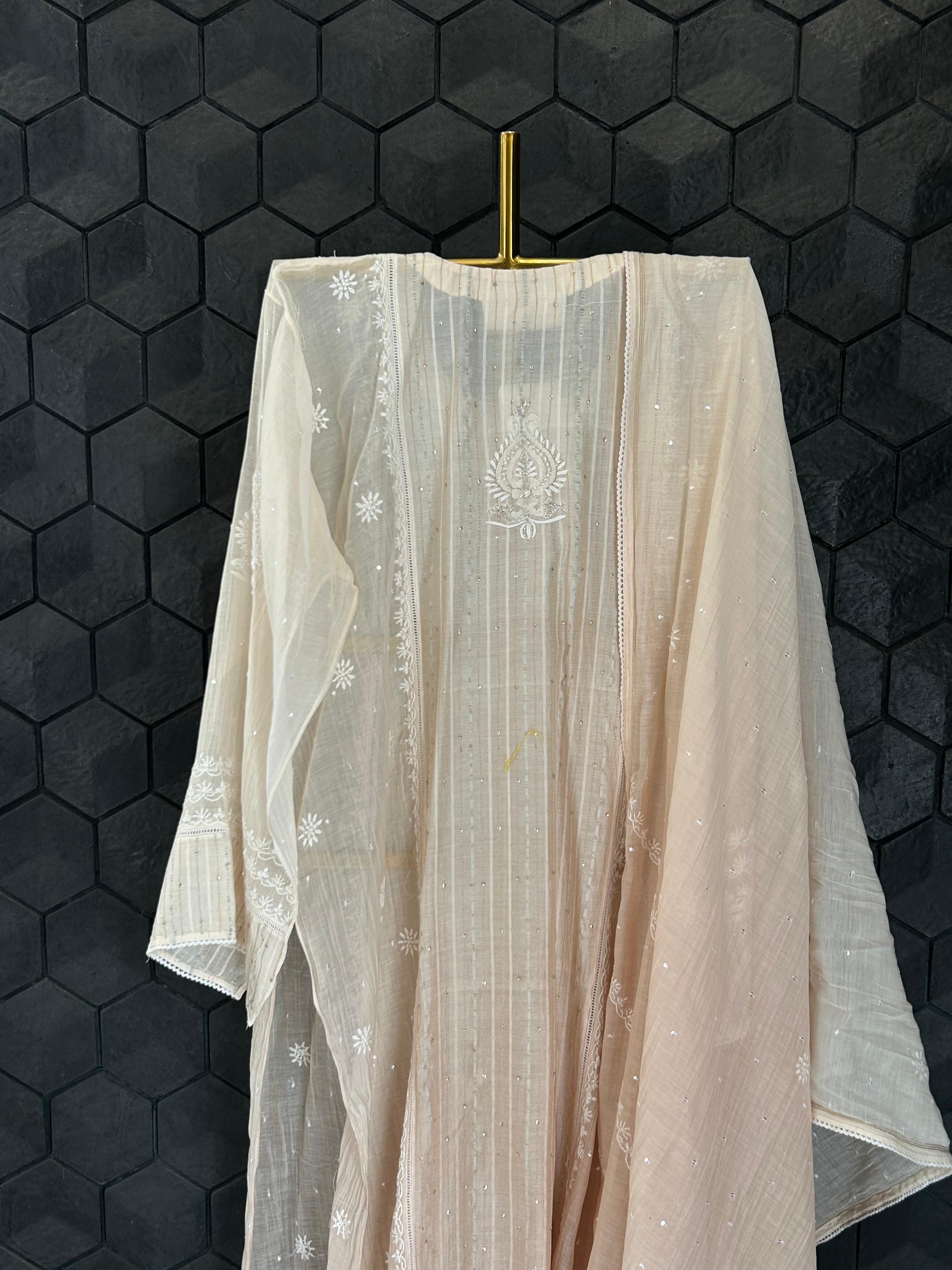 Peach mul chanderi chikankari kurta set