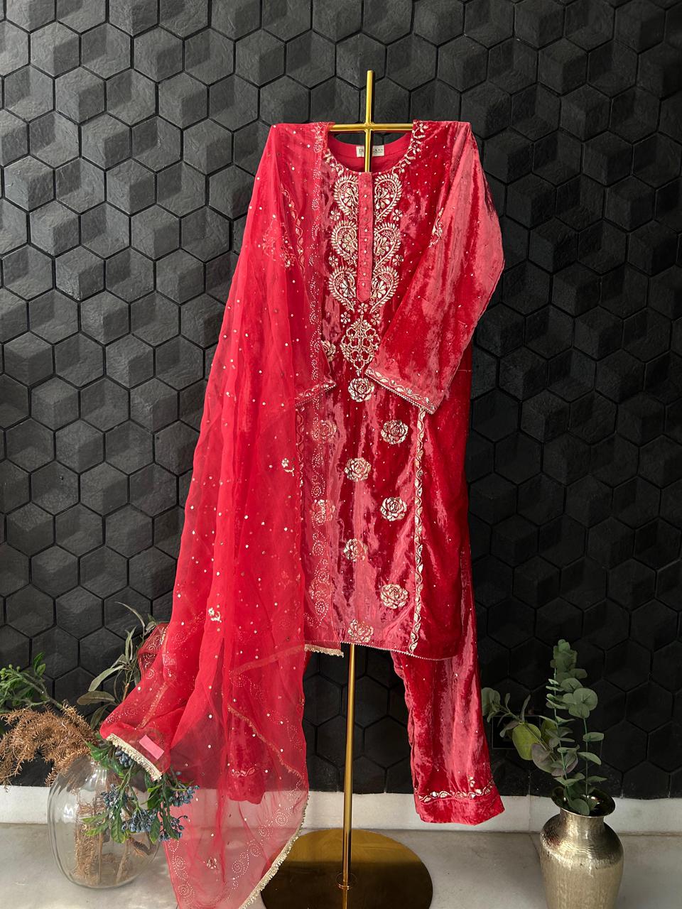 Red Velvet Mukaish kurta set