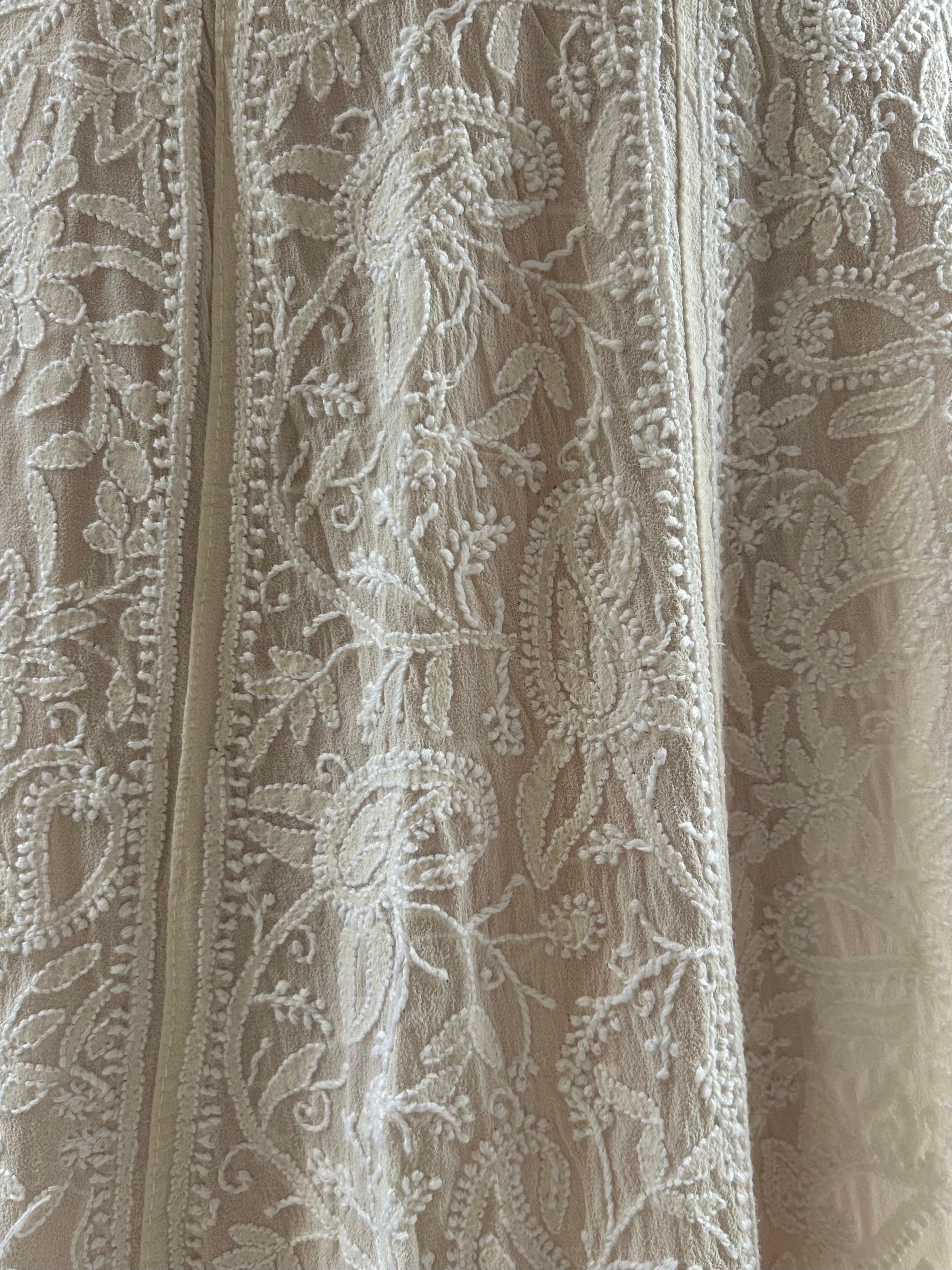 White Georgette ek-taar chikankari lehenga set