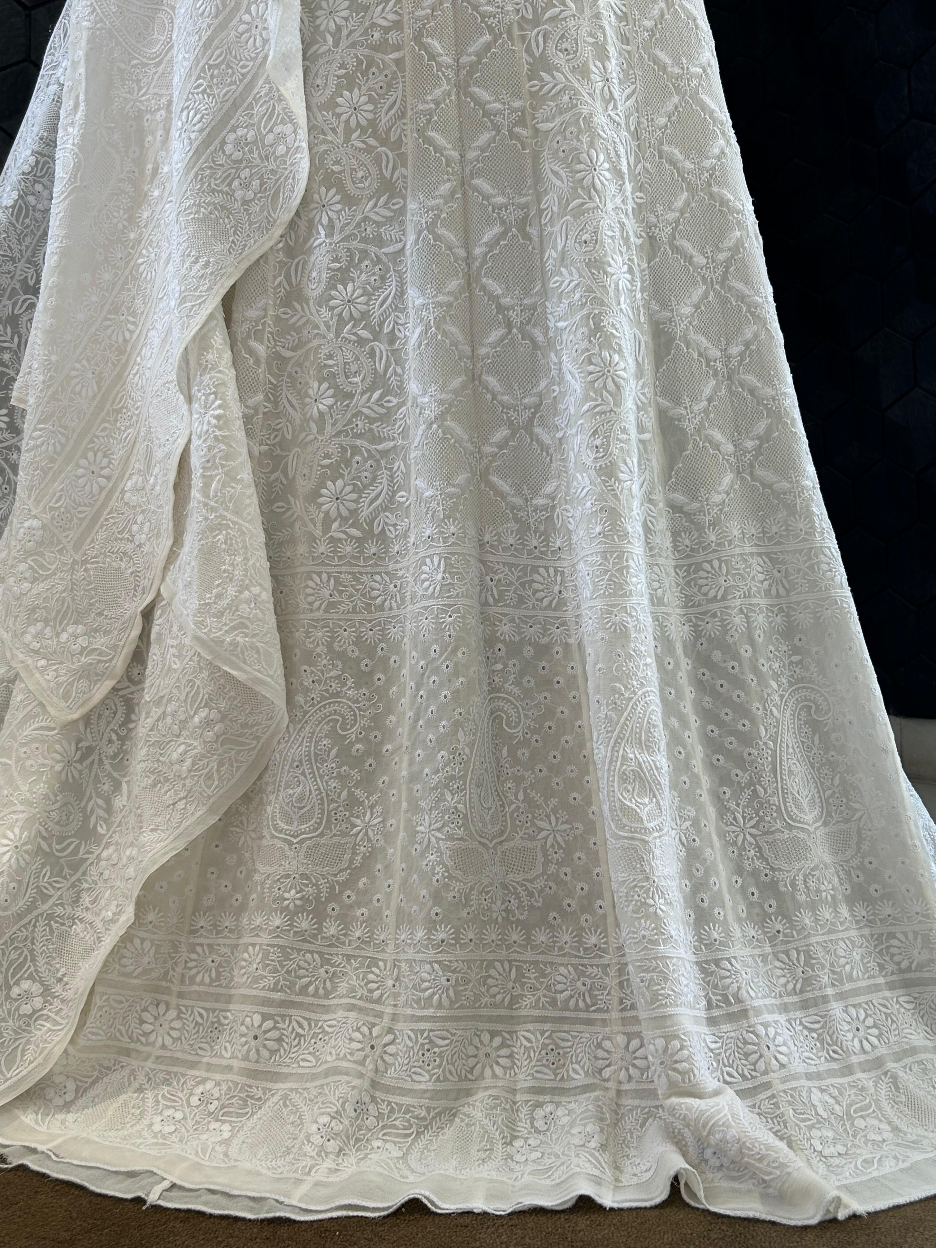 White Georgette ek - taar chikankari lehenga set