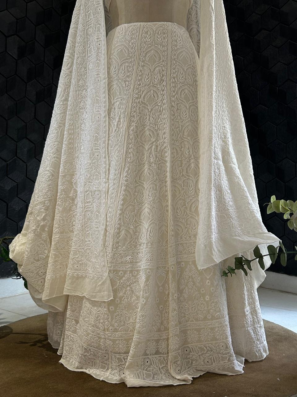 White georgette ek-taar chikankari lehenga set