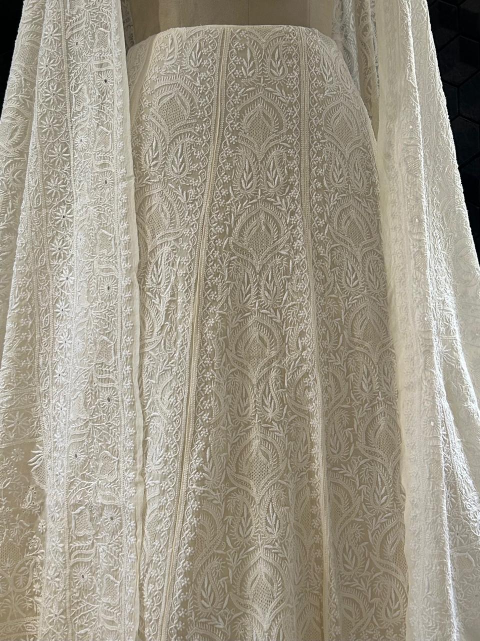 White georgette ek-taar chikankari lehenga set
