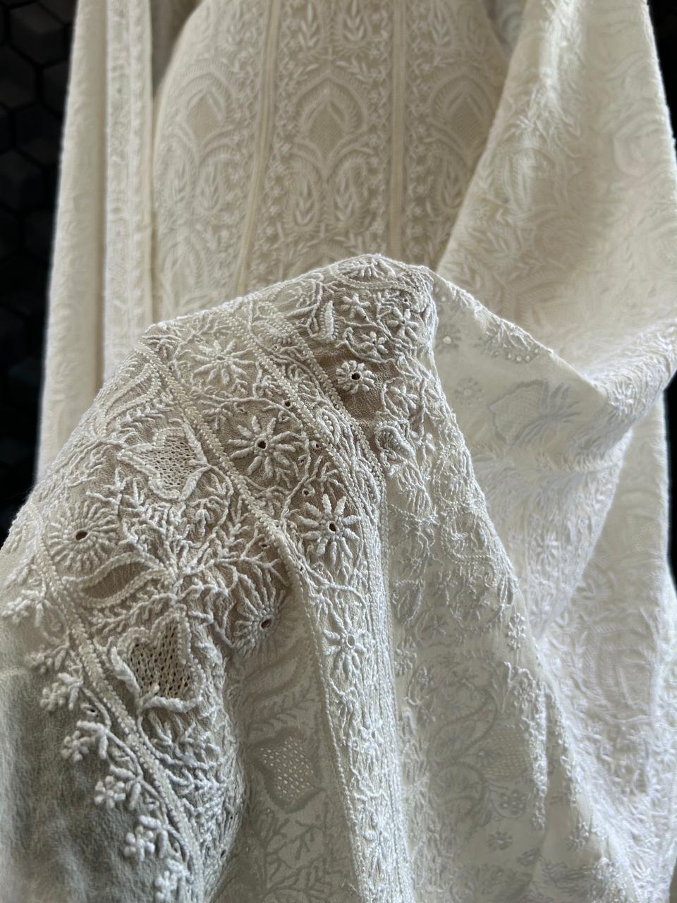 White georgette ek-taar chikankari lehenga set