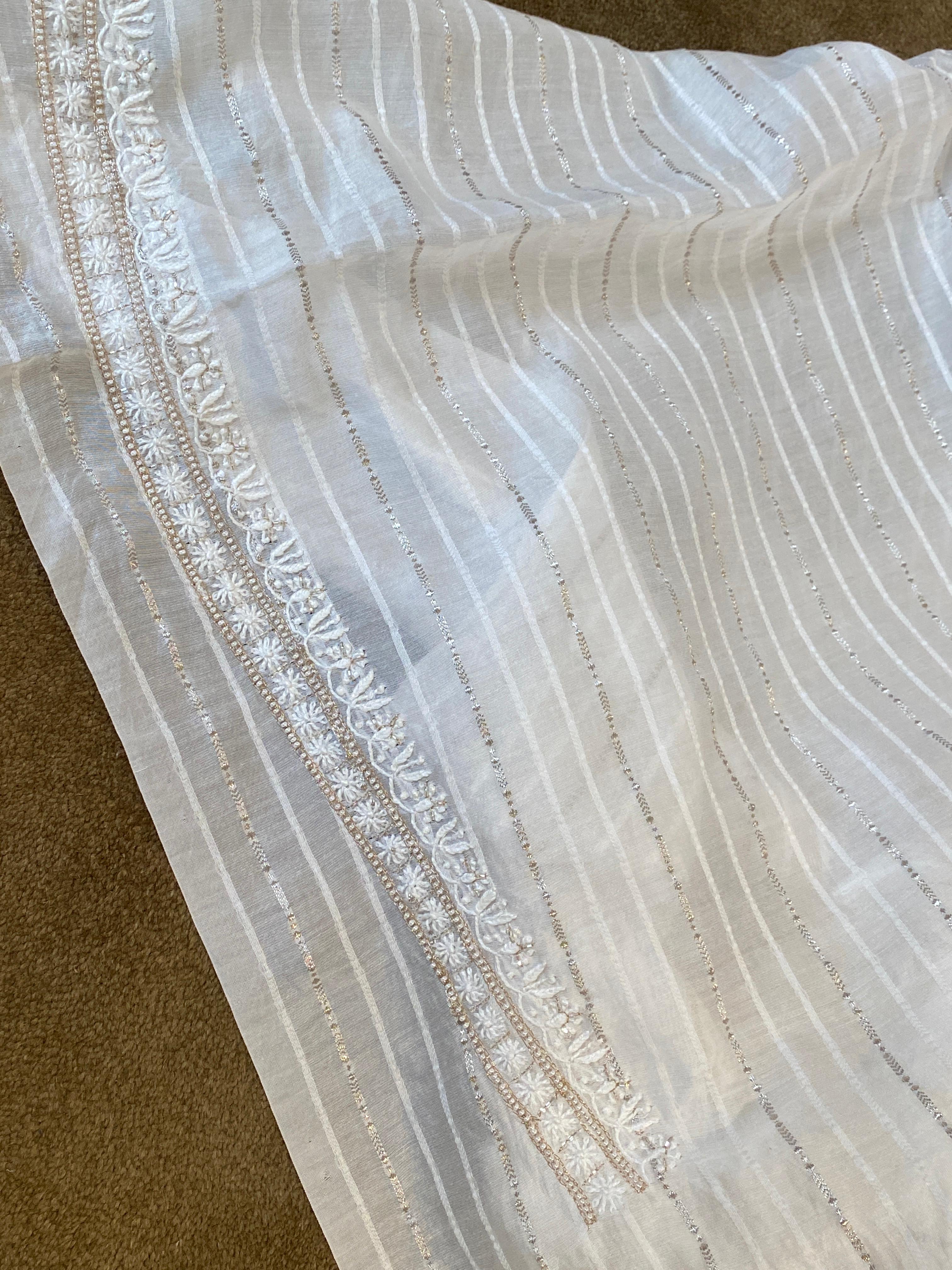 White mul chanderi chikankari men kurta