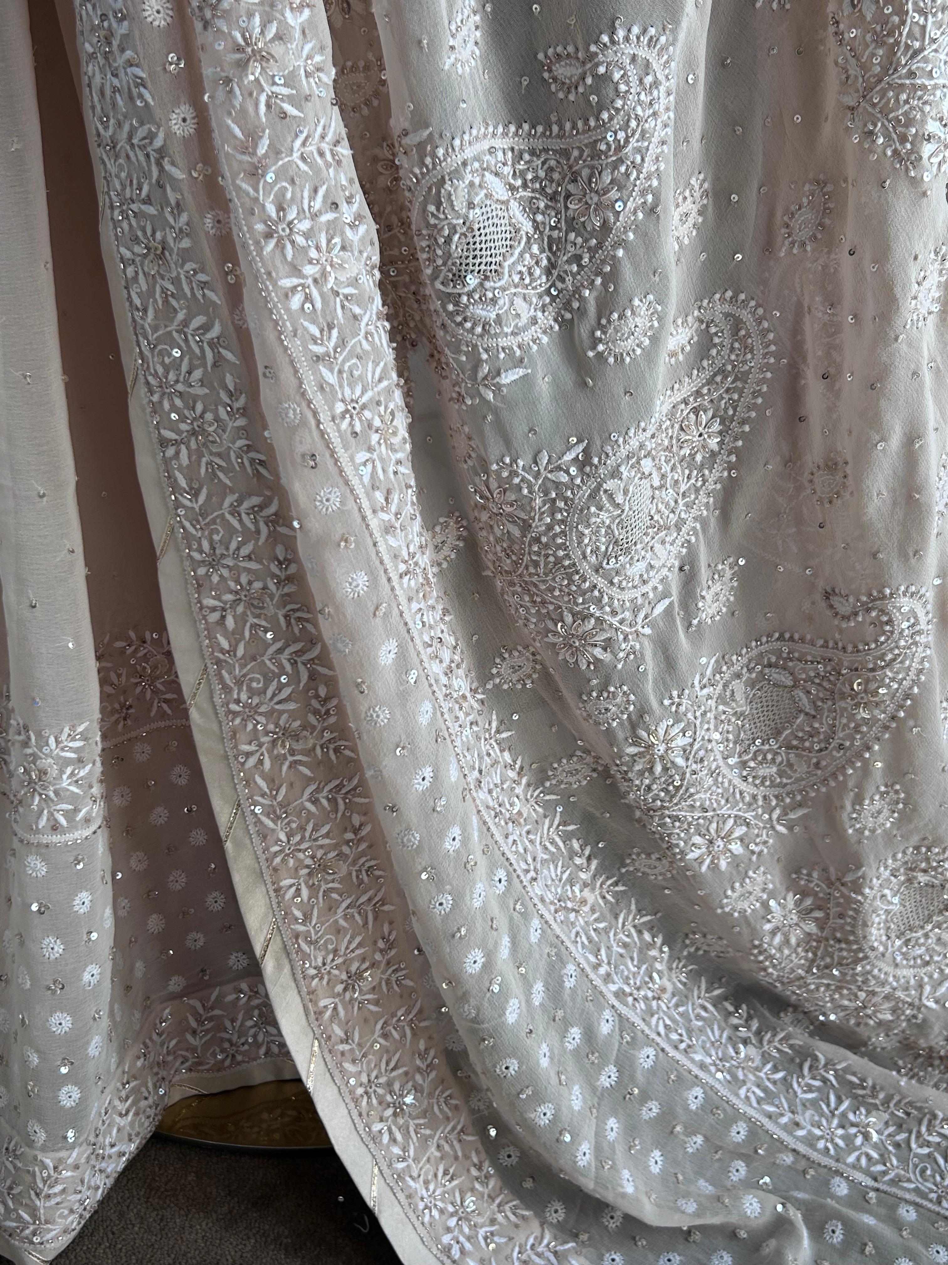 Beige Ek-Taar Georgette Chikankari Saree