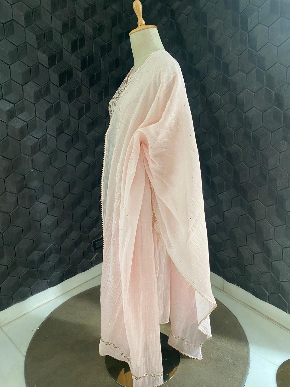pink mul chanderi kaamdani kurta set