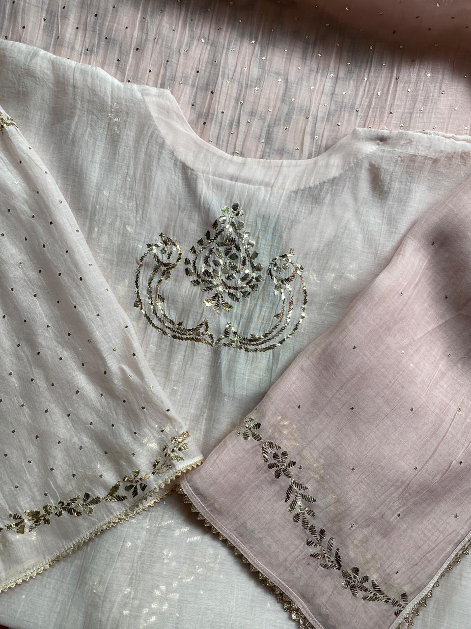 pink mul chanderi kaamdani kurta set