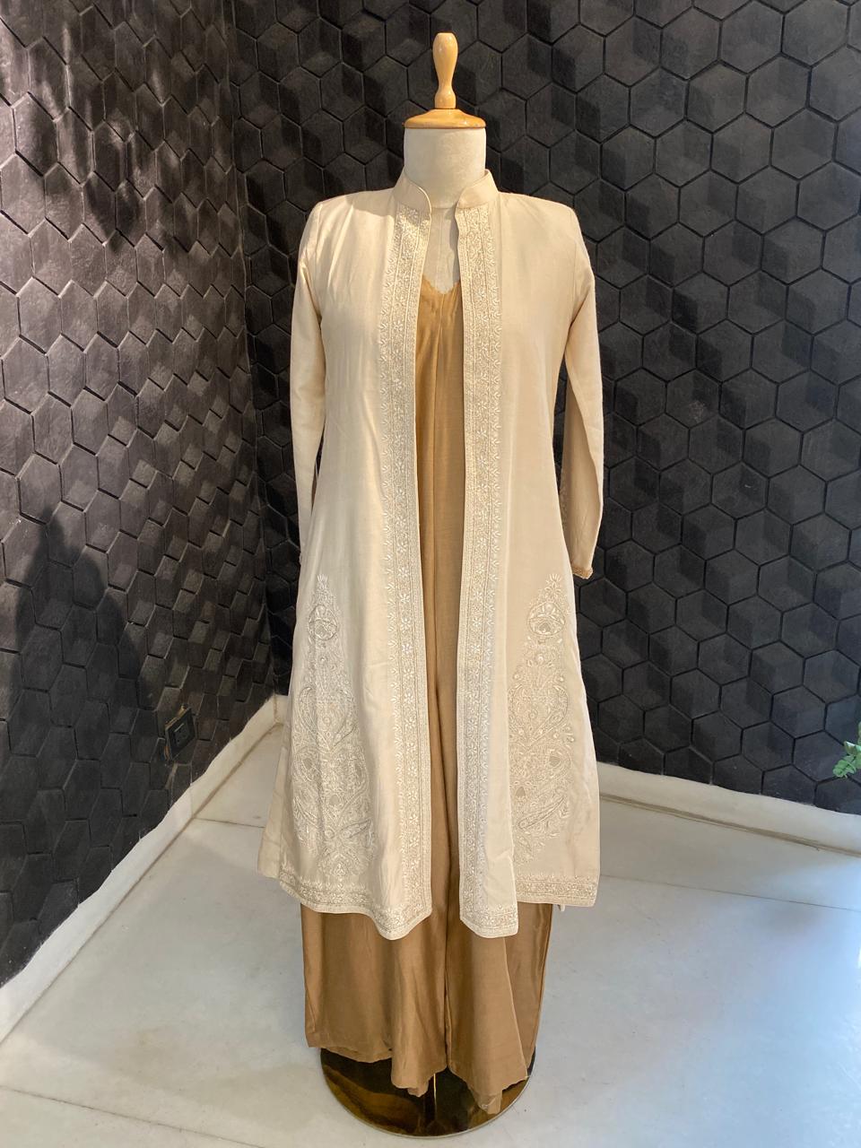 vory Embroidered Long Jacket Jumpsuit Set