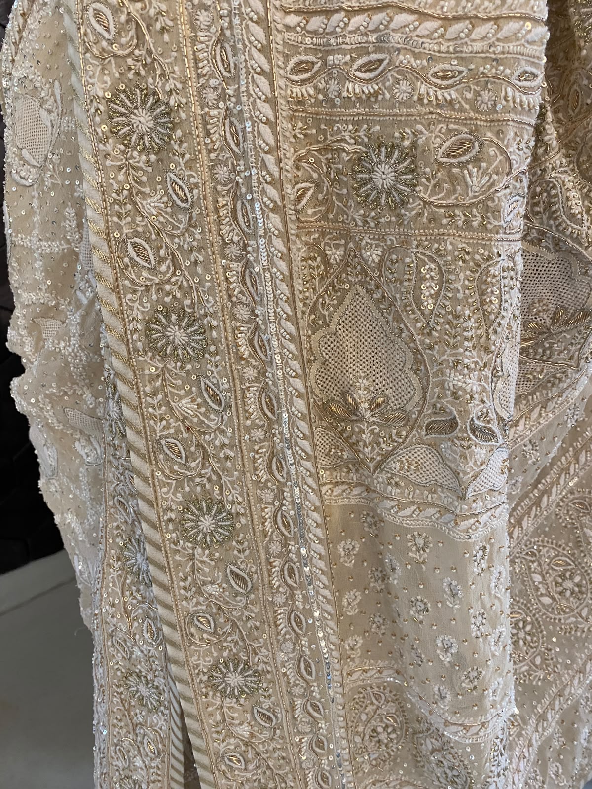 Ivory Noor Georgette Saree