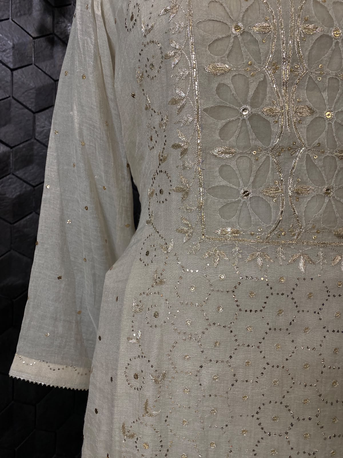 Golden Tissue Kurta Set with Statement Daraz Work