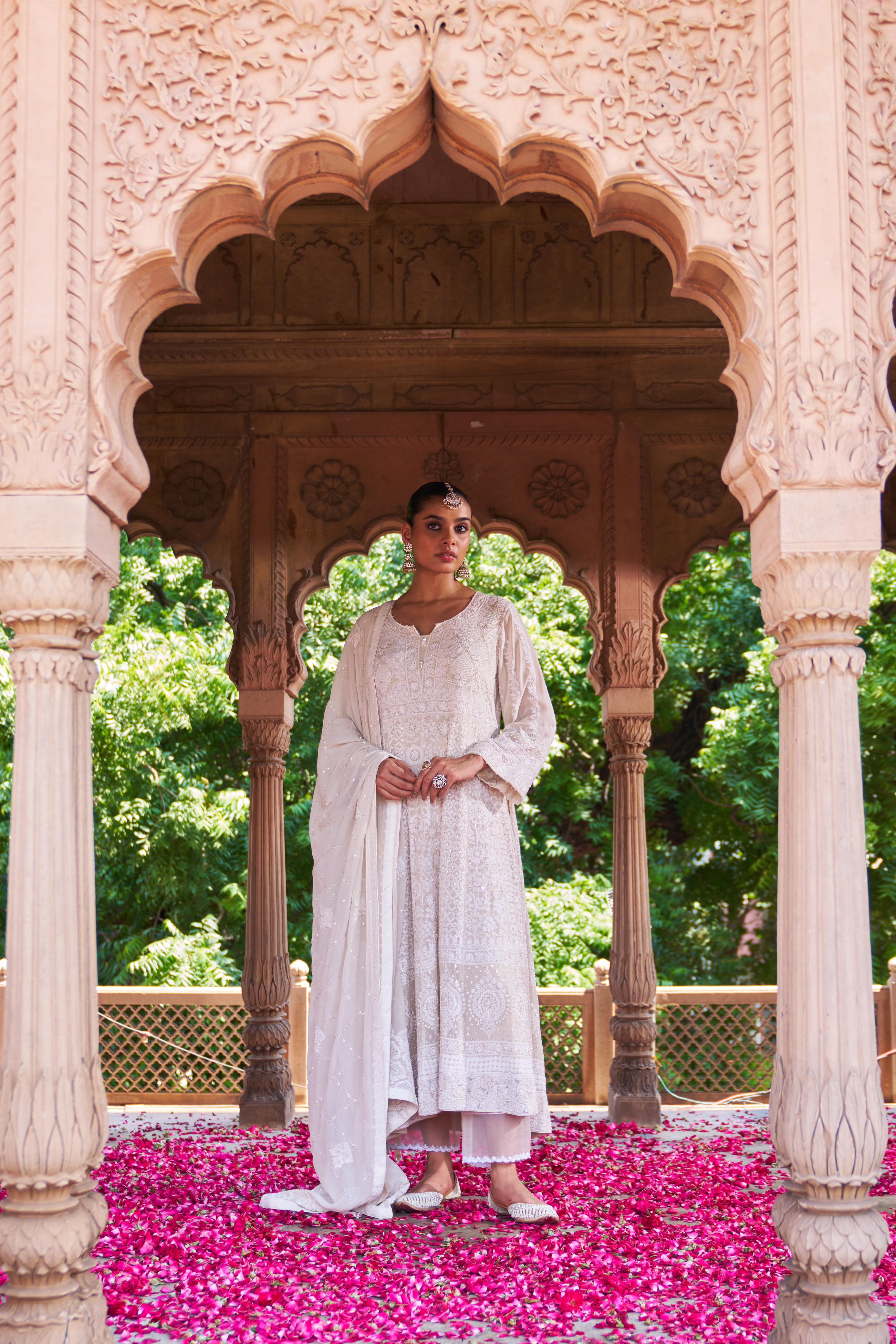 Ivory Georgette ek-taar Chikankari Anarkali Set