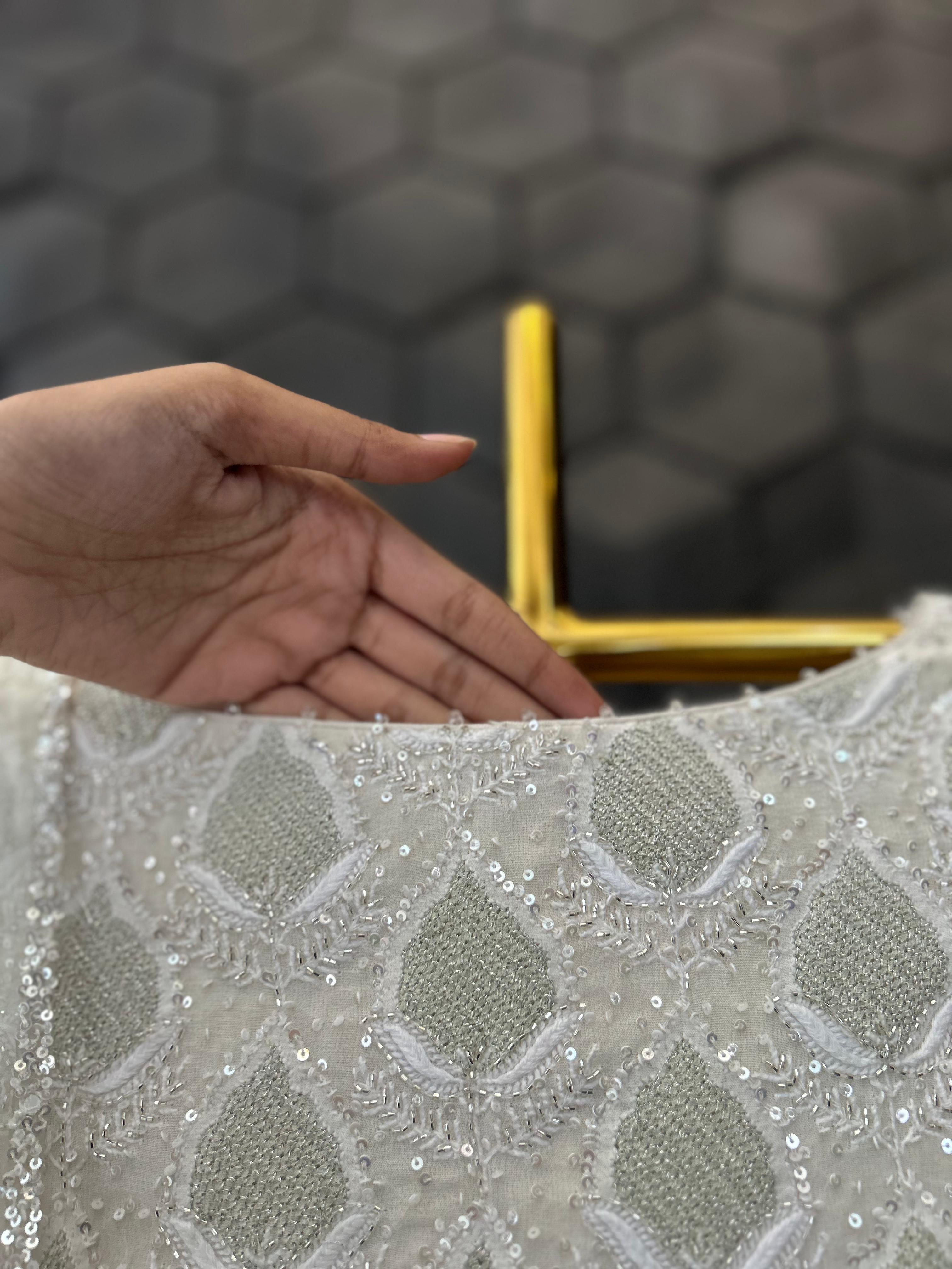 Ek-taar georgette chikankari kurta set