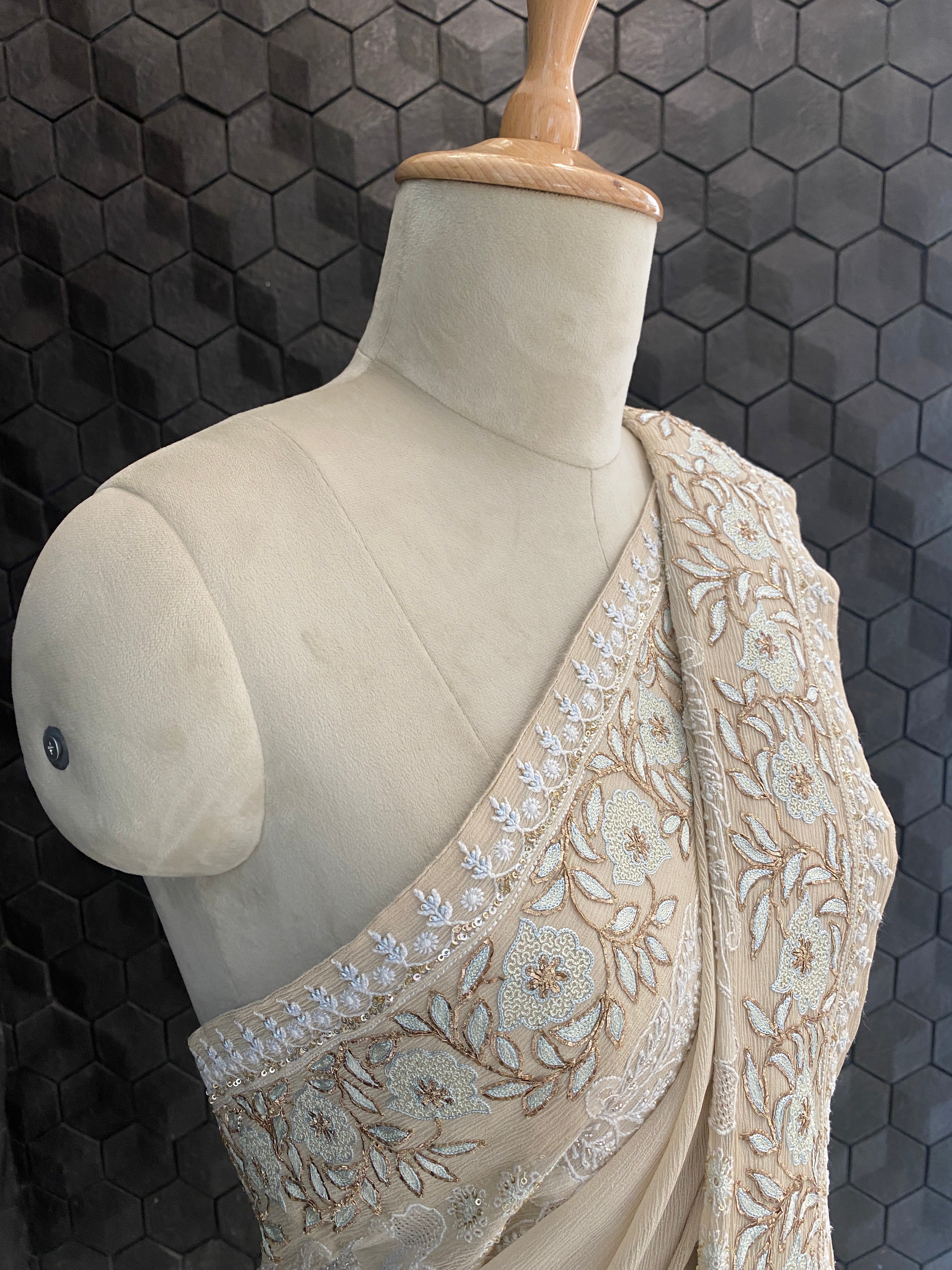 Chiffon do-taar chikankari and pitta work saree