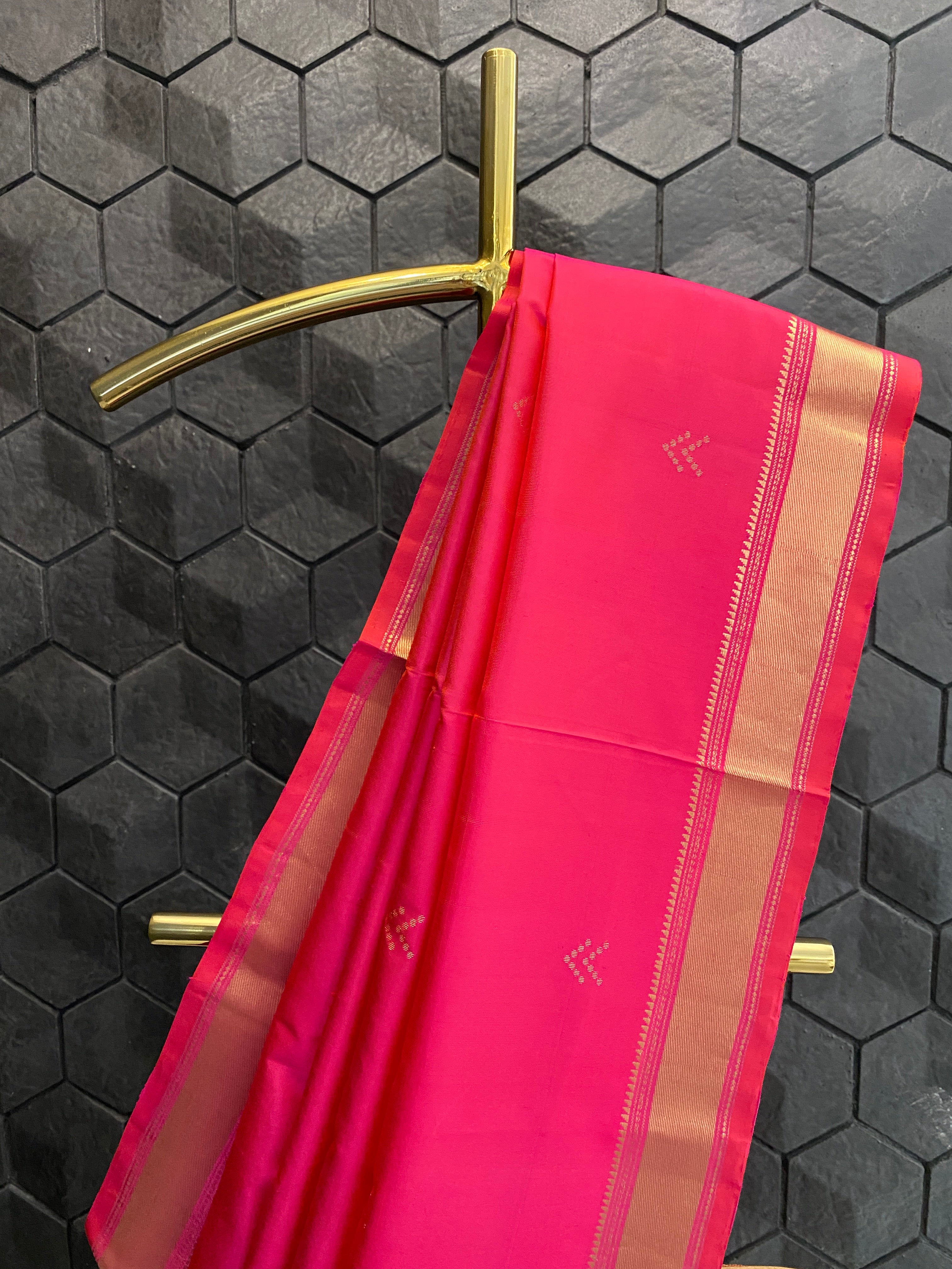 Pink Silk Saree With Zari Work